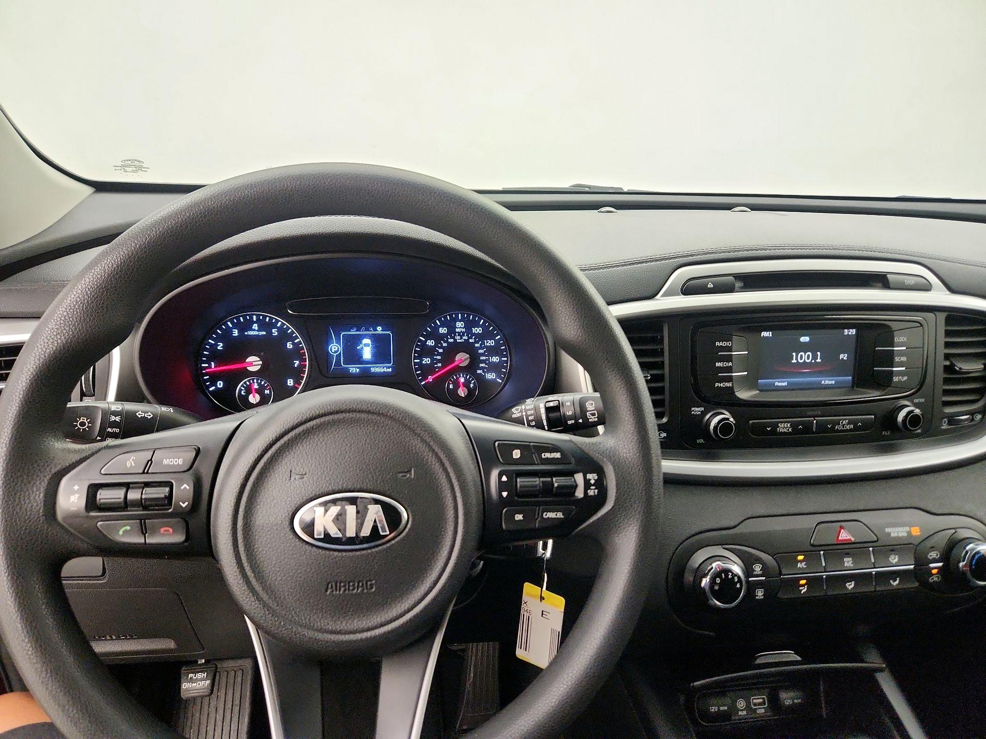 Thumbnail: 2018 Kia Sorento - 9