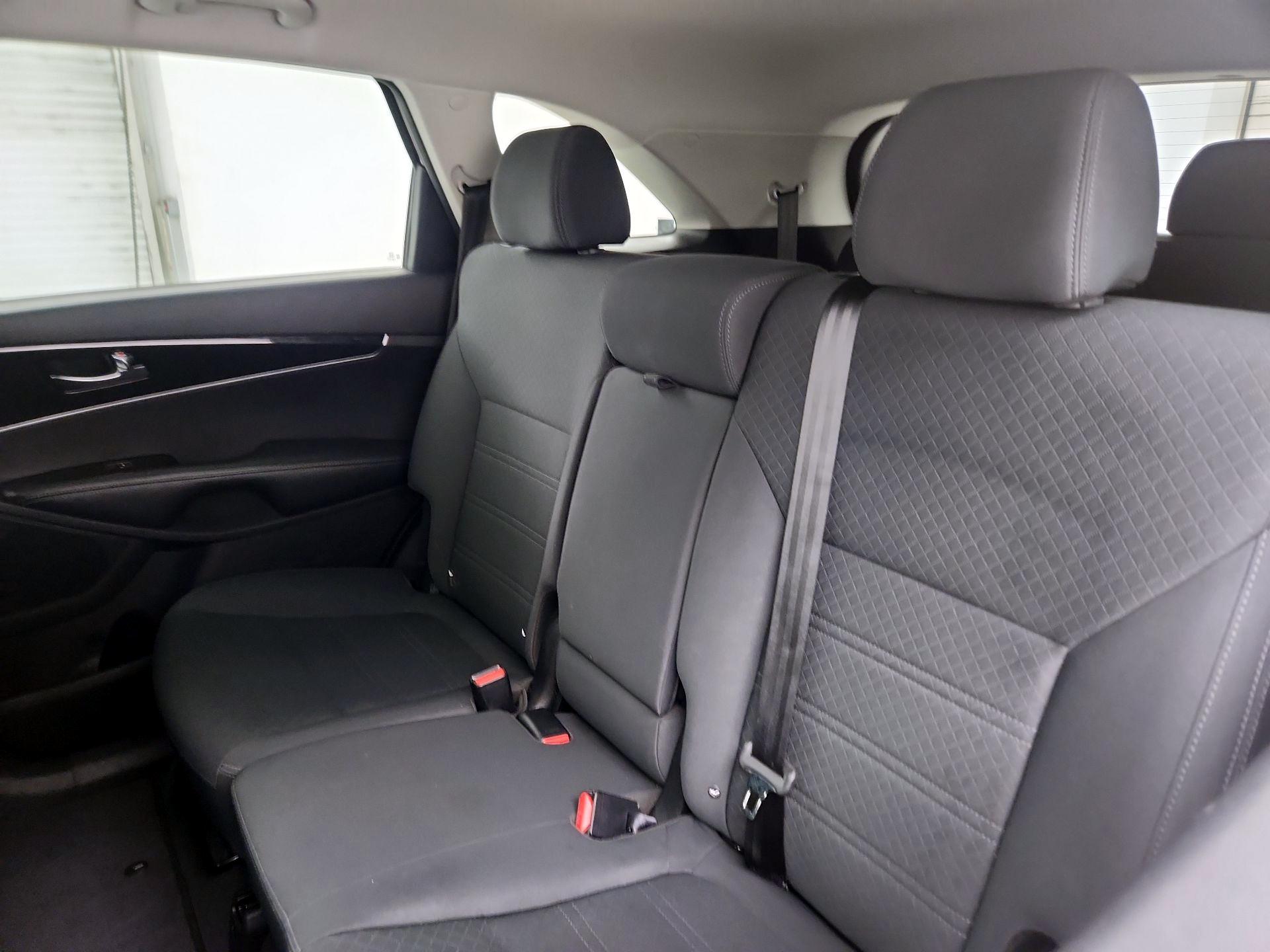 Thumbnail: 2018 Kia Sorento - 19