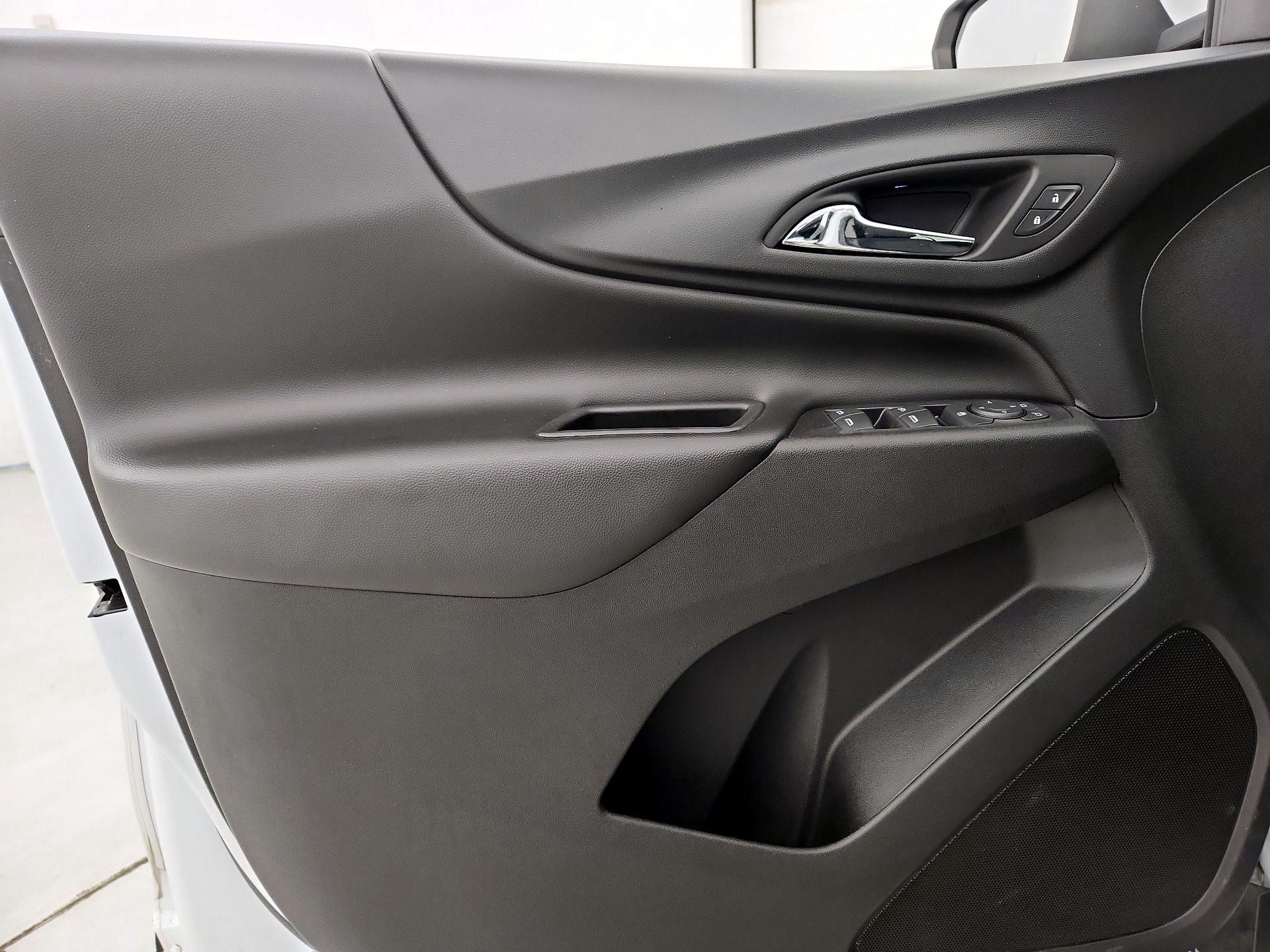Thumbnail: 2019 Chevrolet Equinox - 12