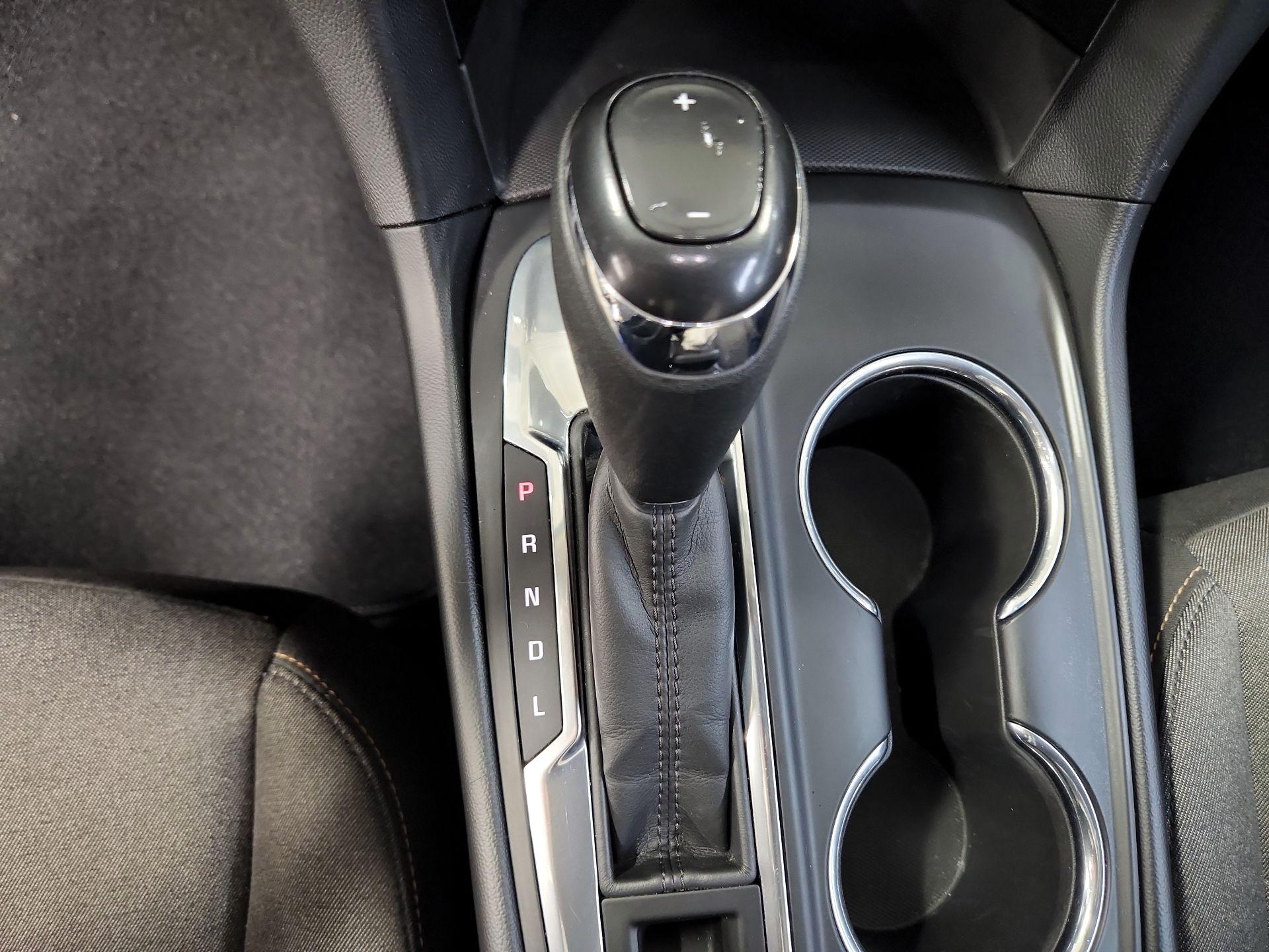 Thumbnail: 2019 Chevrolet Equinox - 17