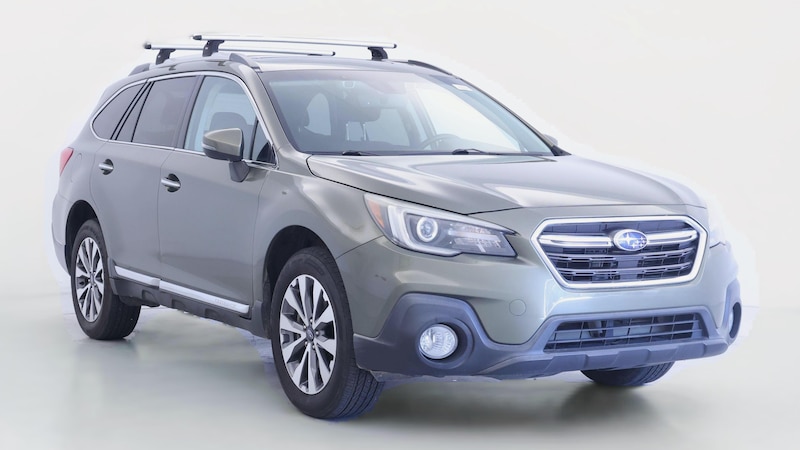 2018 Subaru Outback 3.6R Touring Hero Image
