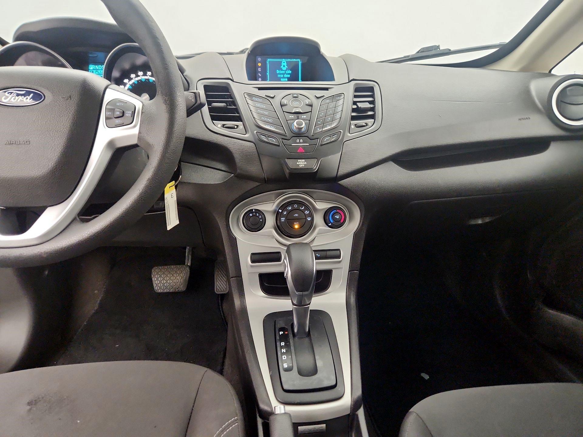 Thumbnail: 2017 Ford Fiesta - 9