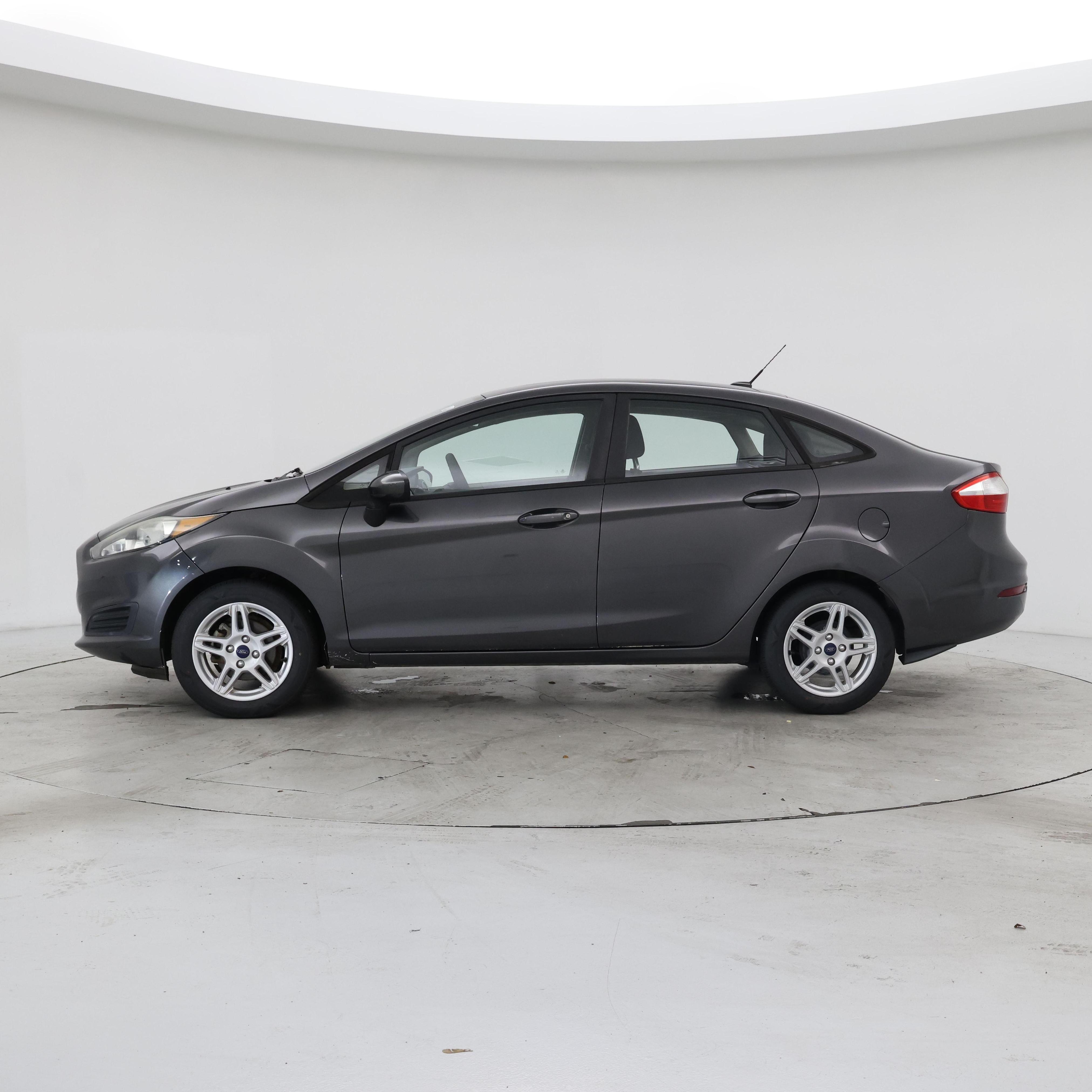 Thumbnail: 2017 Ford Fiesta - 3