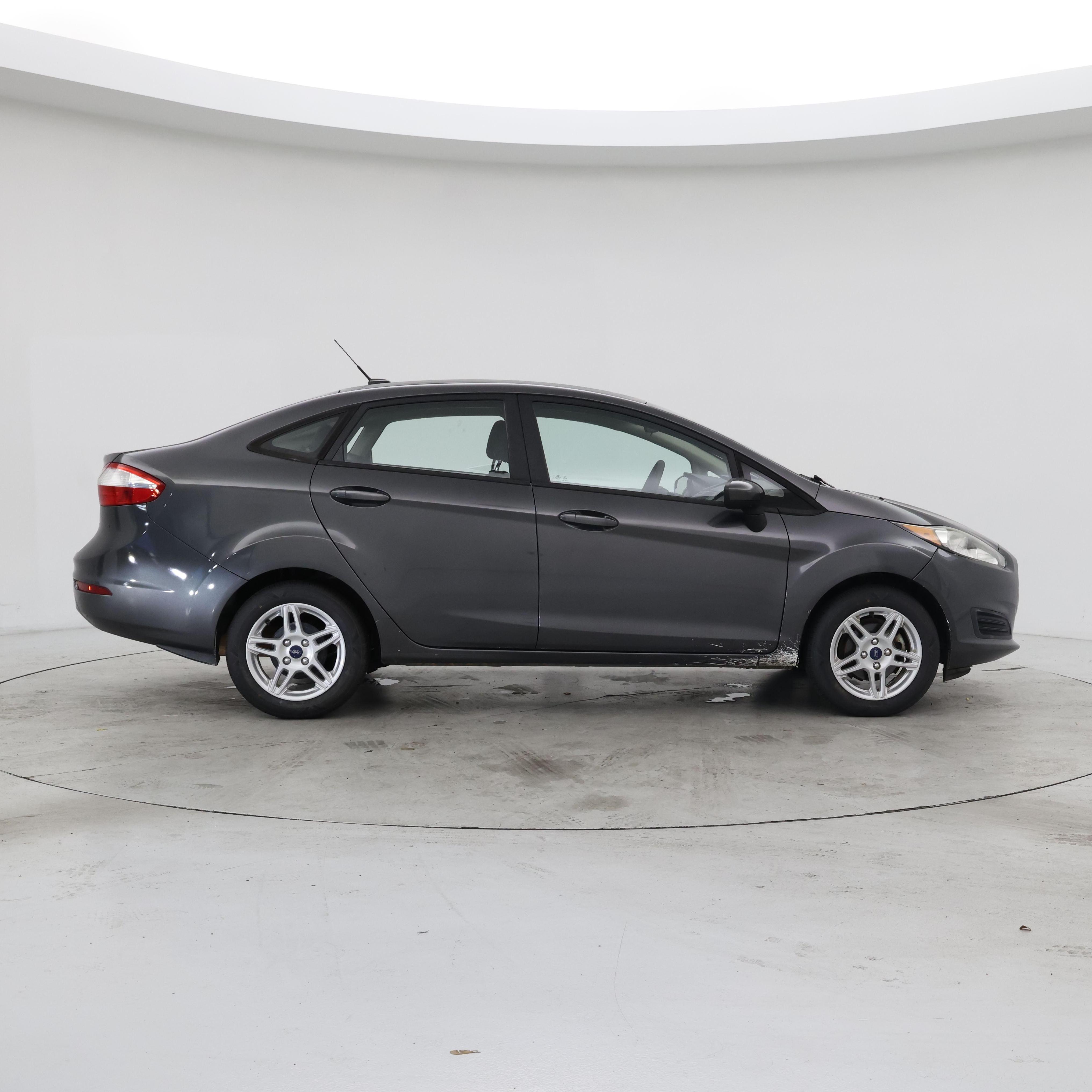 Thumbnail: 2017 Ford Fiesta - 7