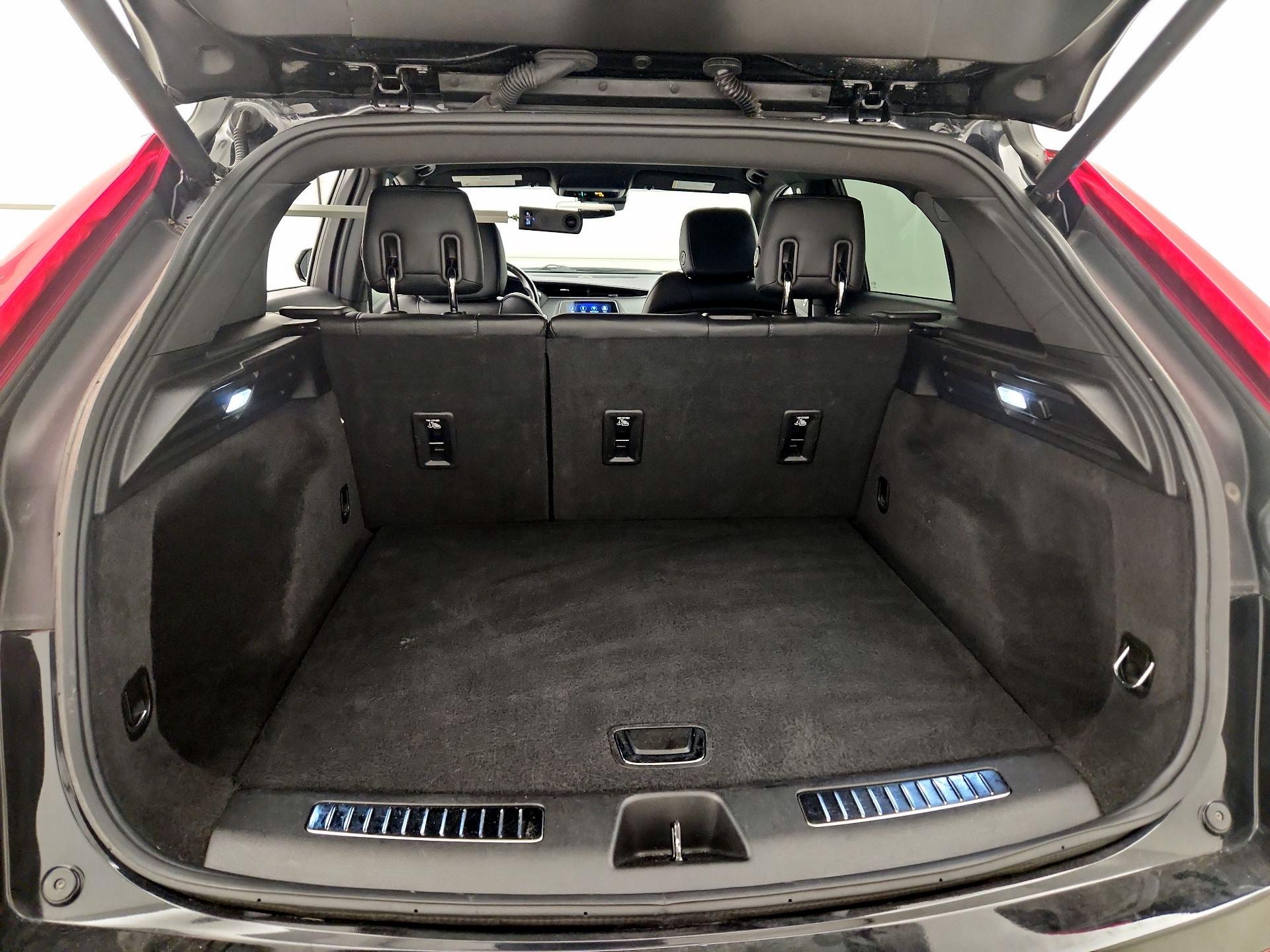 Thumbnail: 2023 Cadillac XT4 - 20