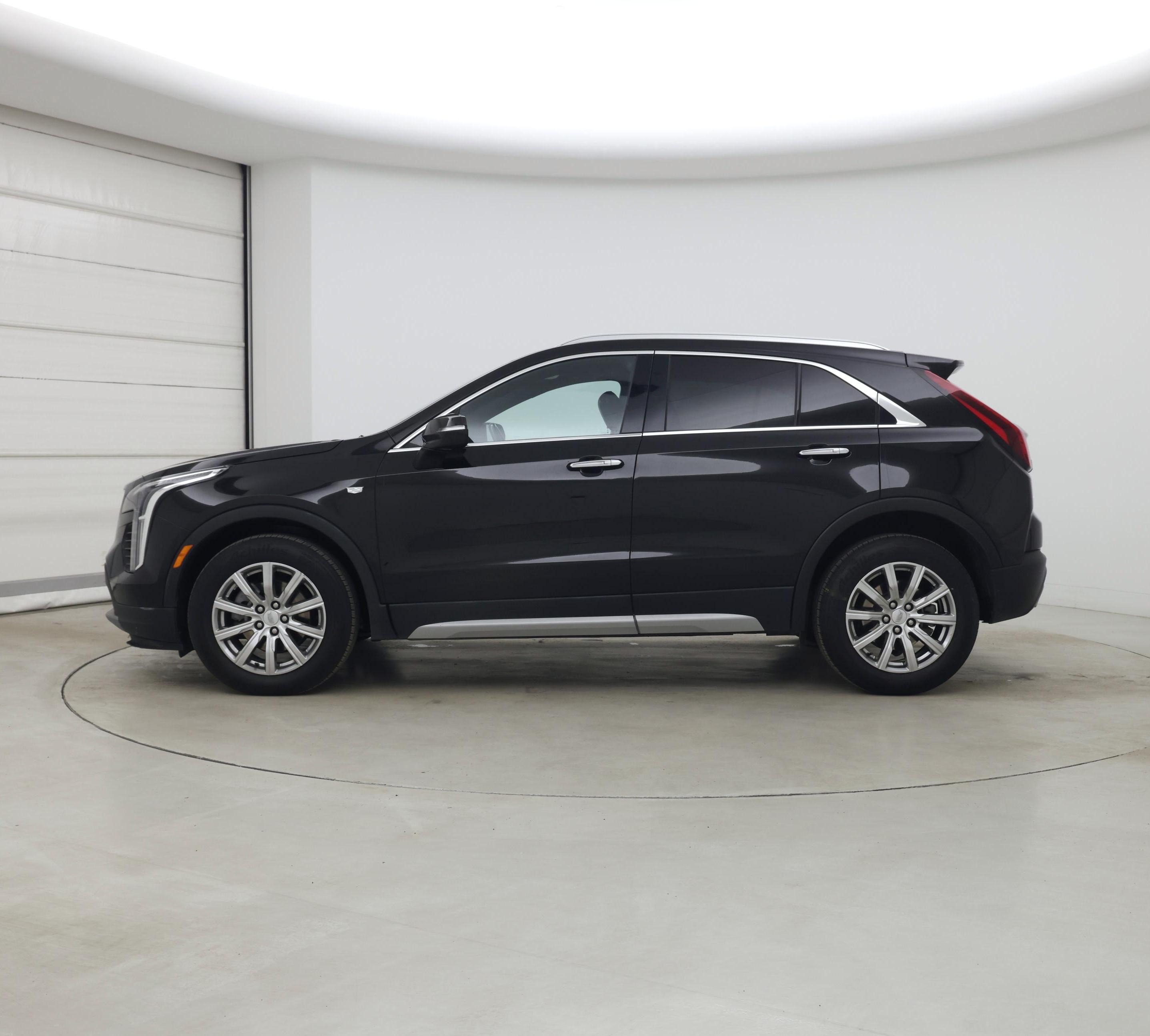 Thumbnail: 2023 Cadillac XT4 - 3