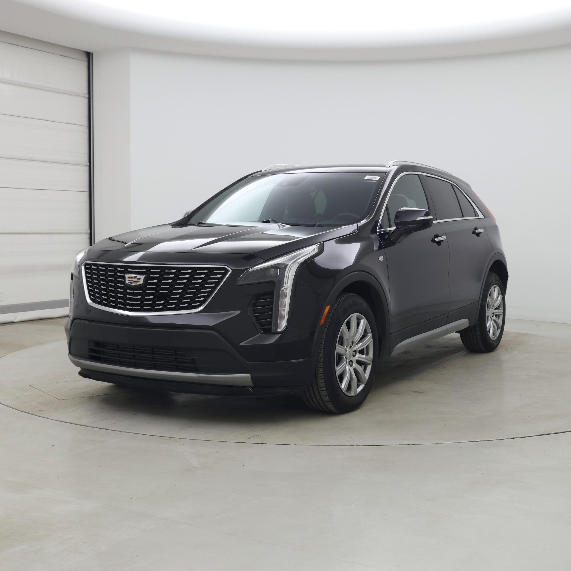 Thumbnail: 2023 Cadillac XT4 - 4