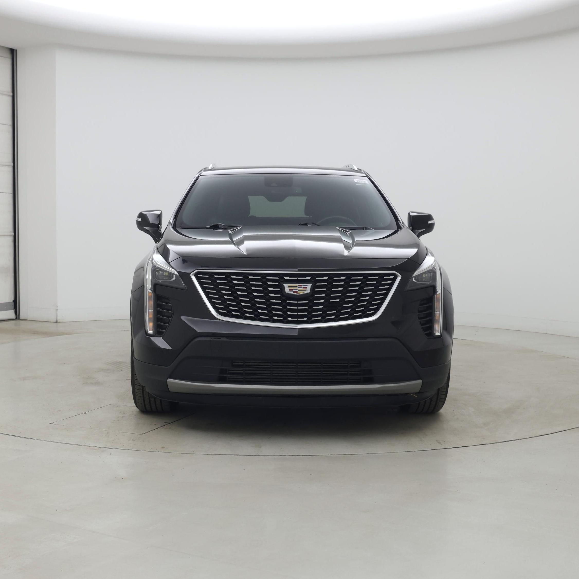 Thumbnail: 2023 Cadillac XT4 - 5