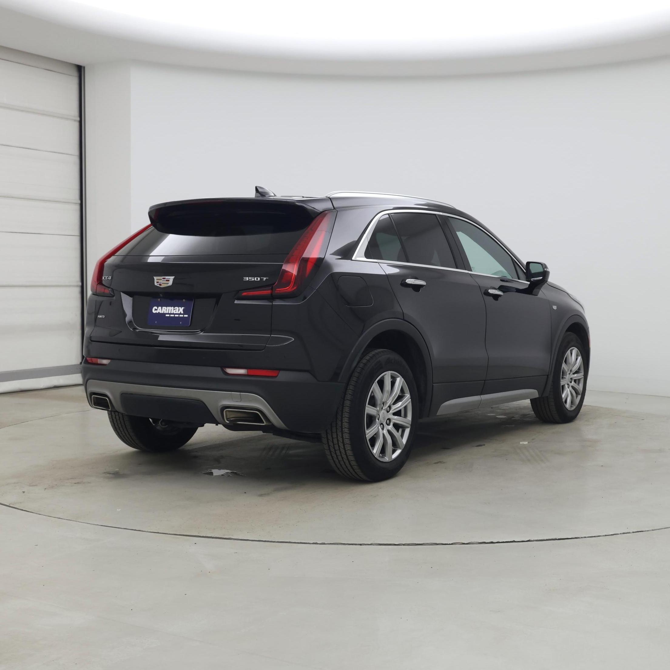 Thumbnail: 2023 Cadillac XT4 - 8