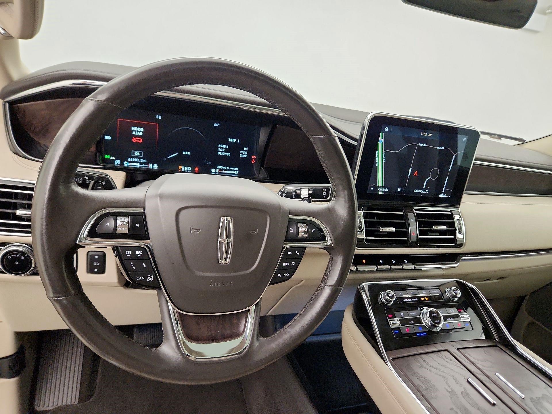 Thumbnail: 2020 Lincoln Navigator - 10