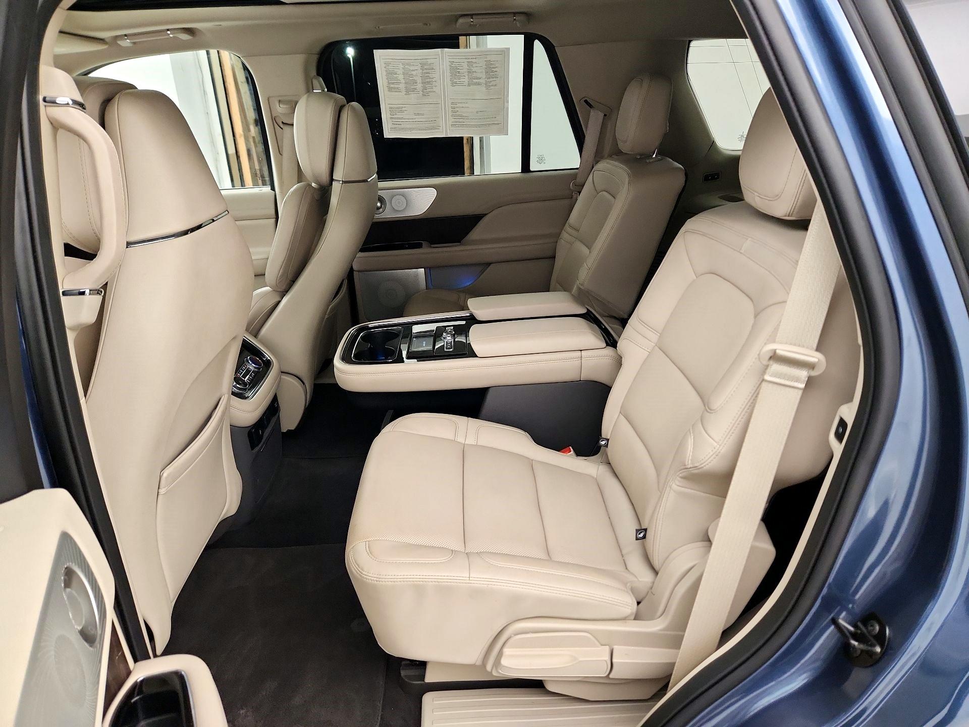 Thumbnail: 2020 Lincoln Navigator - 20