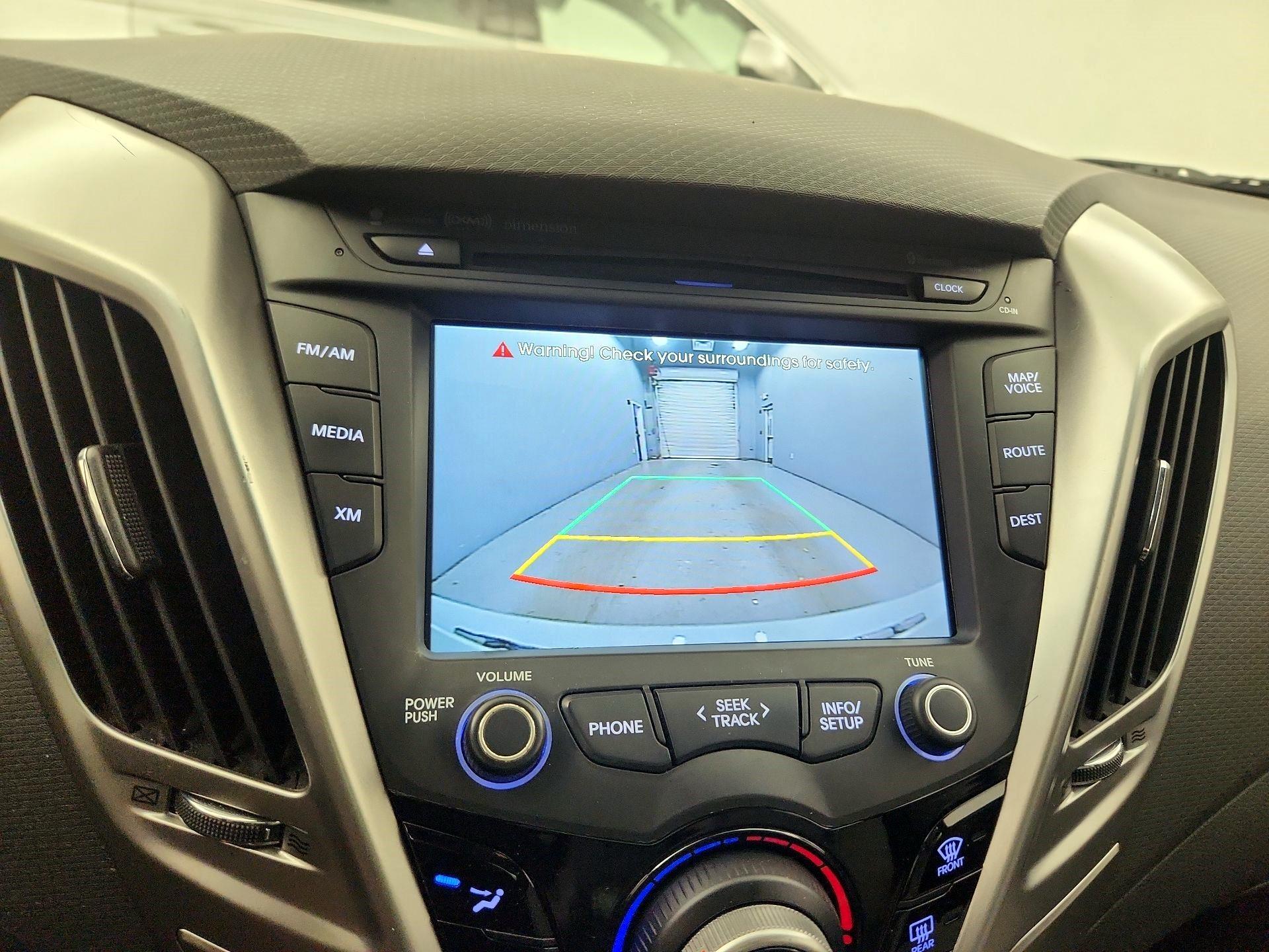 Thumbnail: 2013 Hyundai Veloster - 14