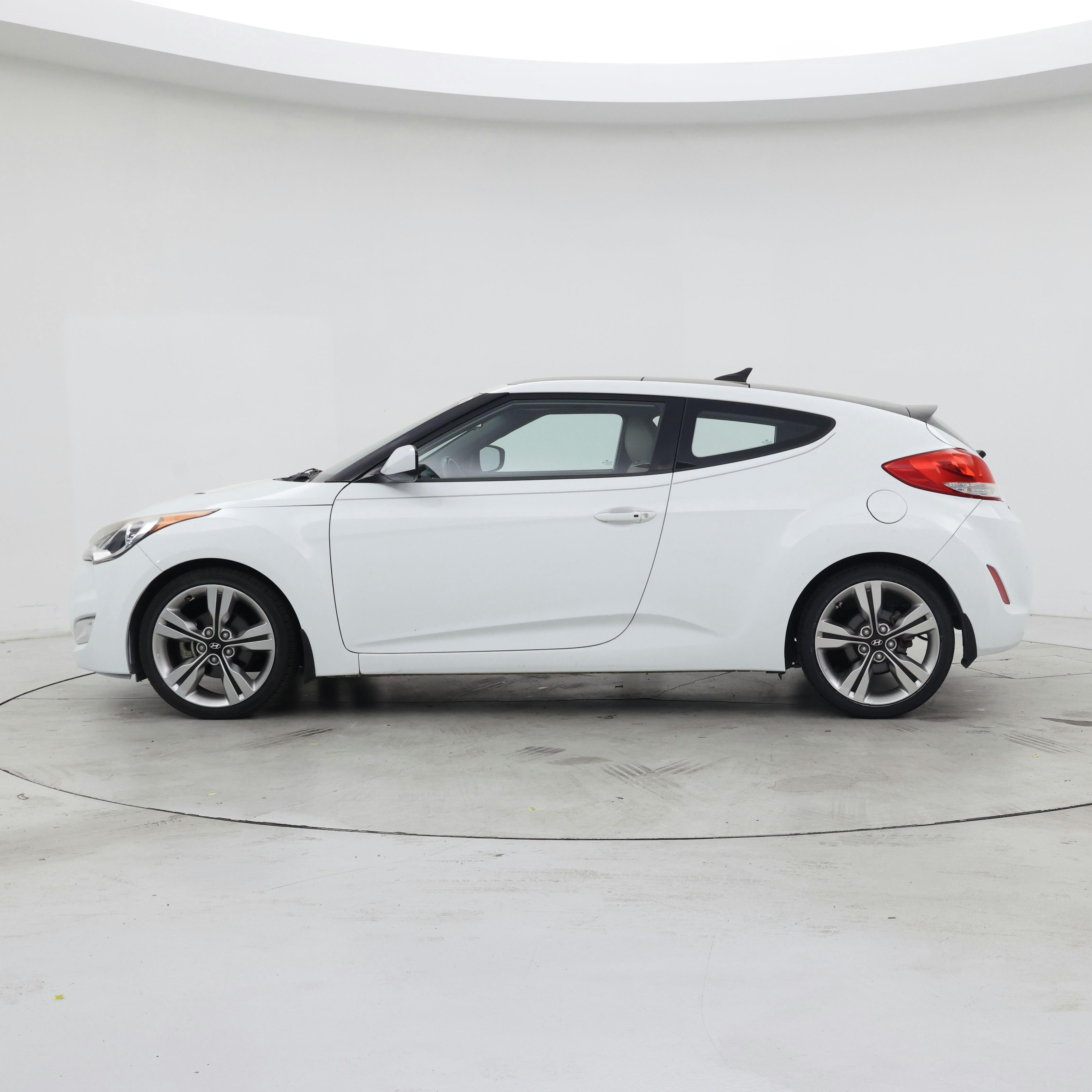 Thumbnail: 2013 Hyundai Veloster - 3