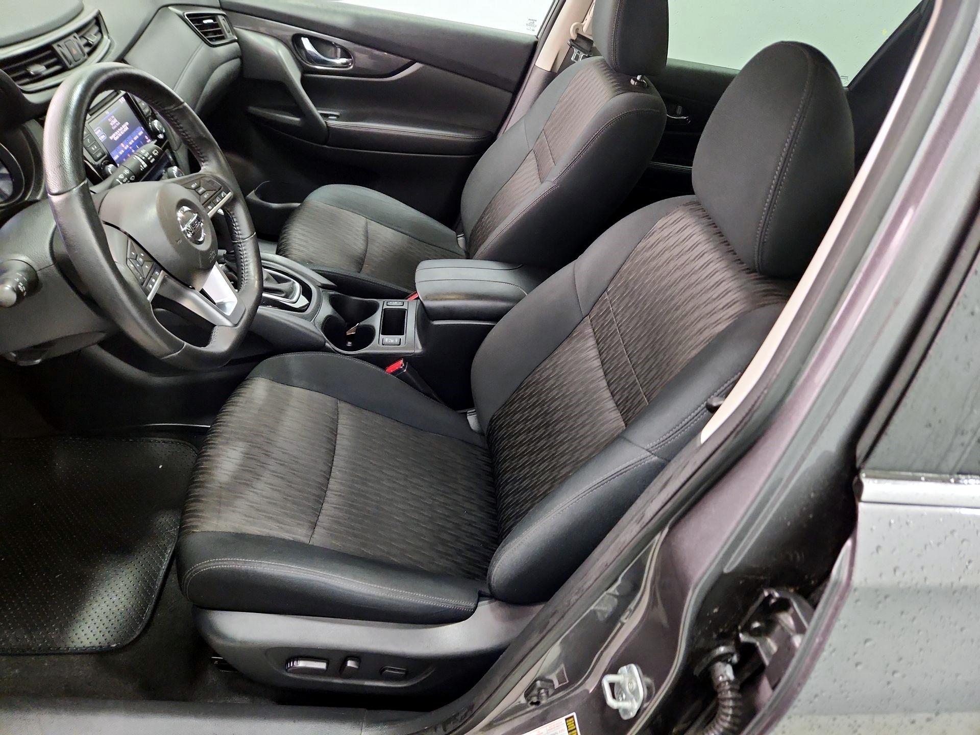 Thumbnail: 2018 Nissan Rogue - 11