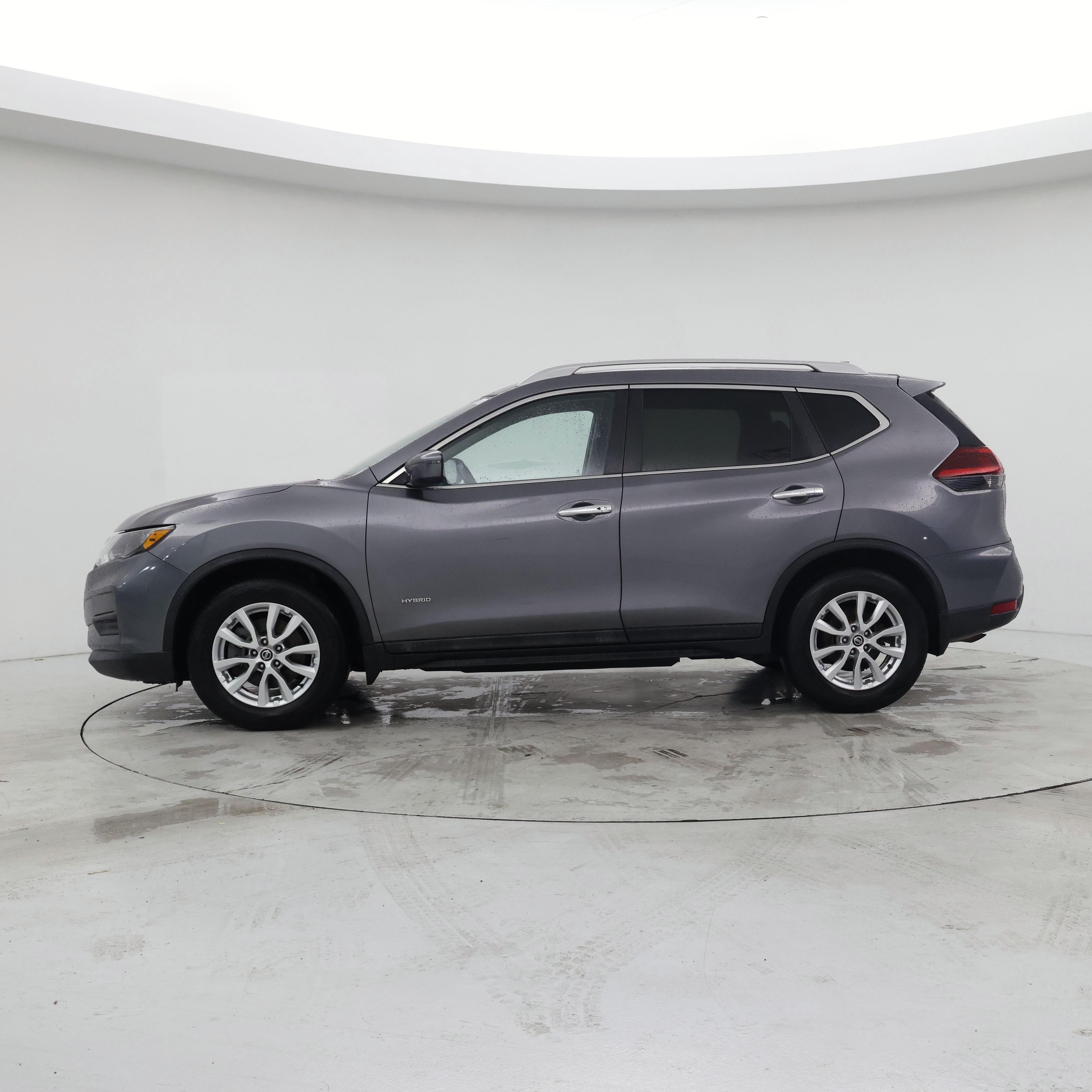 Thumbnail: 2018 Nissan Rogue - 3