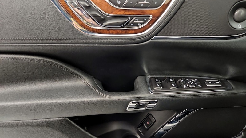 2017 Lincoln Continental Reserve 12