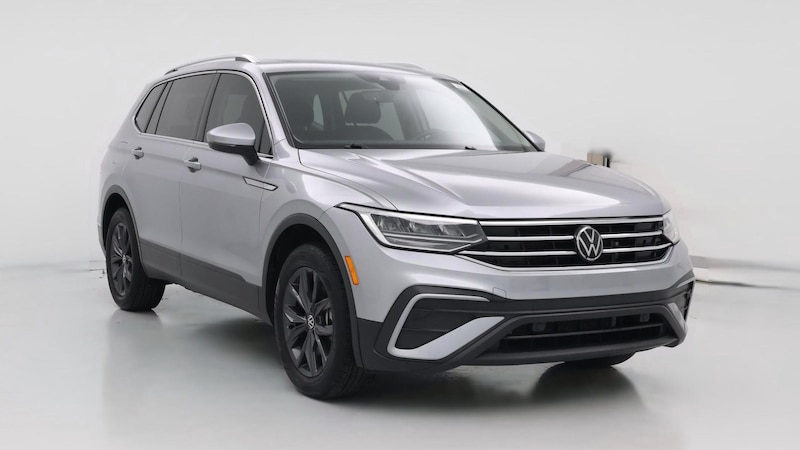 2022 Volkswagen Tiguan SE Hero Image