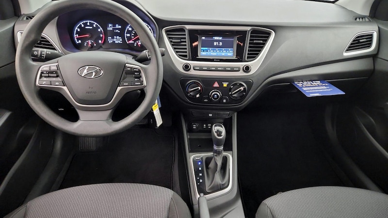 2022 Hyundai Accent SE 9