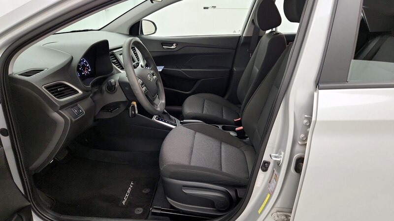 2022 Hyundai Accent SE 11