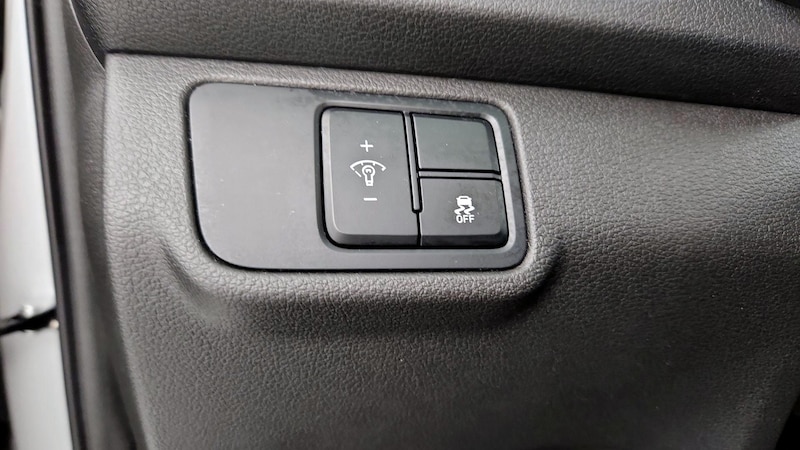 2022 Hyundai Accent SE 13