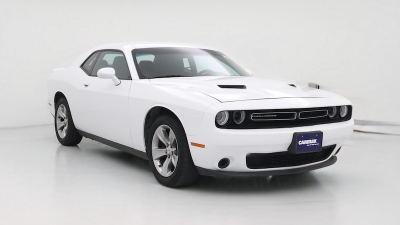 2018 Dodge Challenger SXT Hero Image