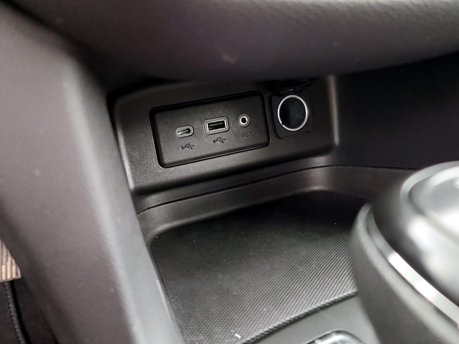 Thumbnail: 2019 Chevrolet Equinox - 18