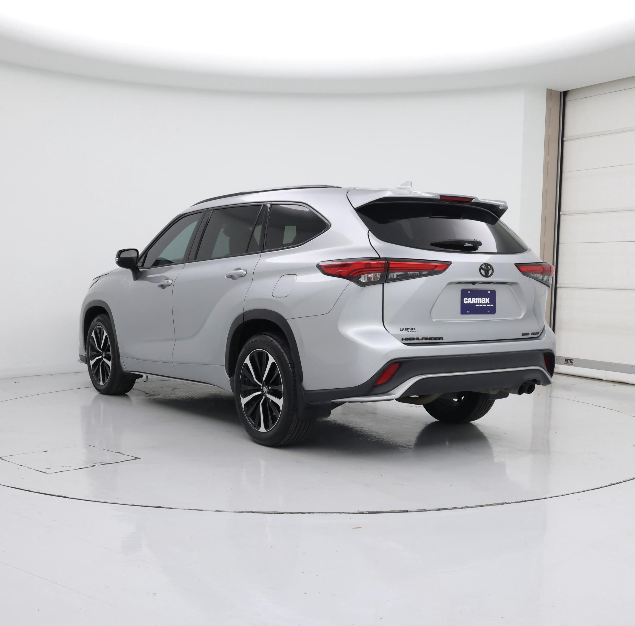Thumbnail: 2021 Toyota Highlander - 2