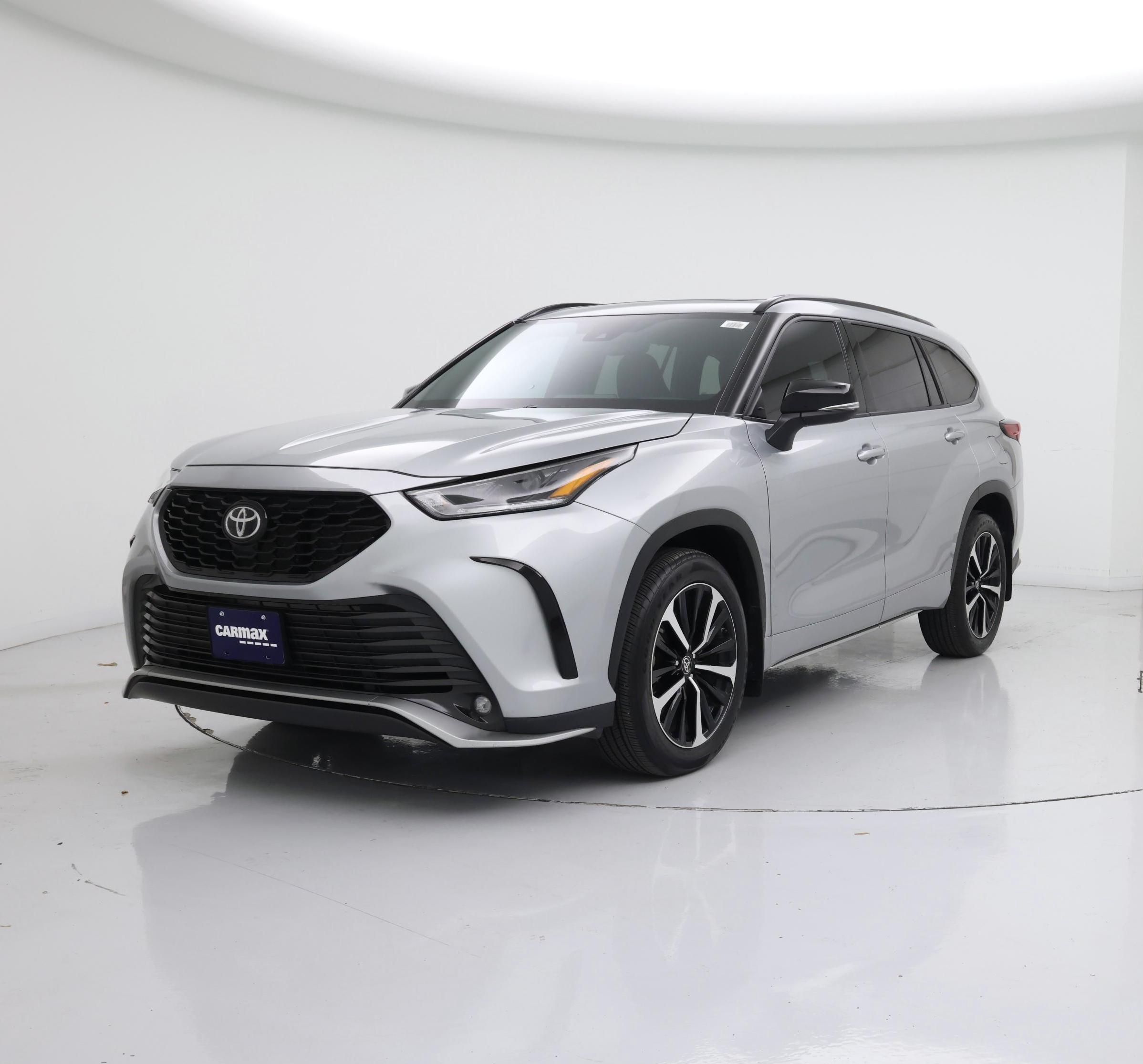 Thumbnail: 2021 Toyota Highlander - 4