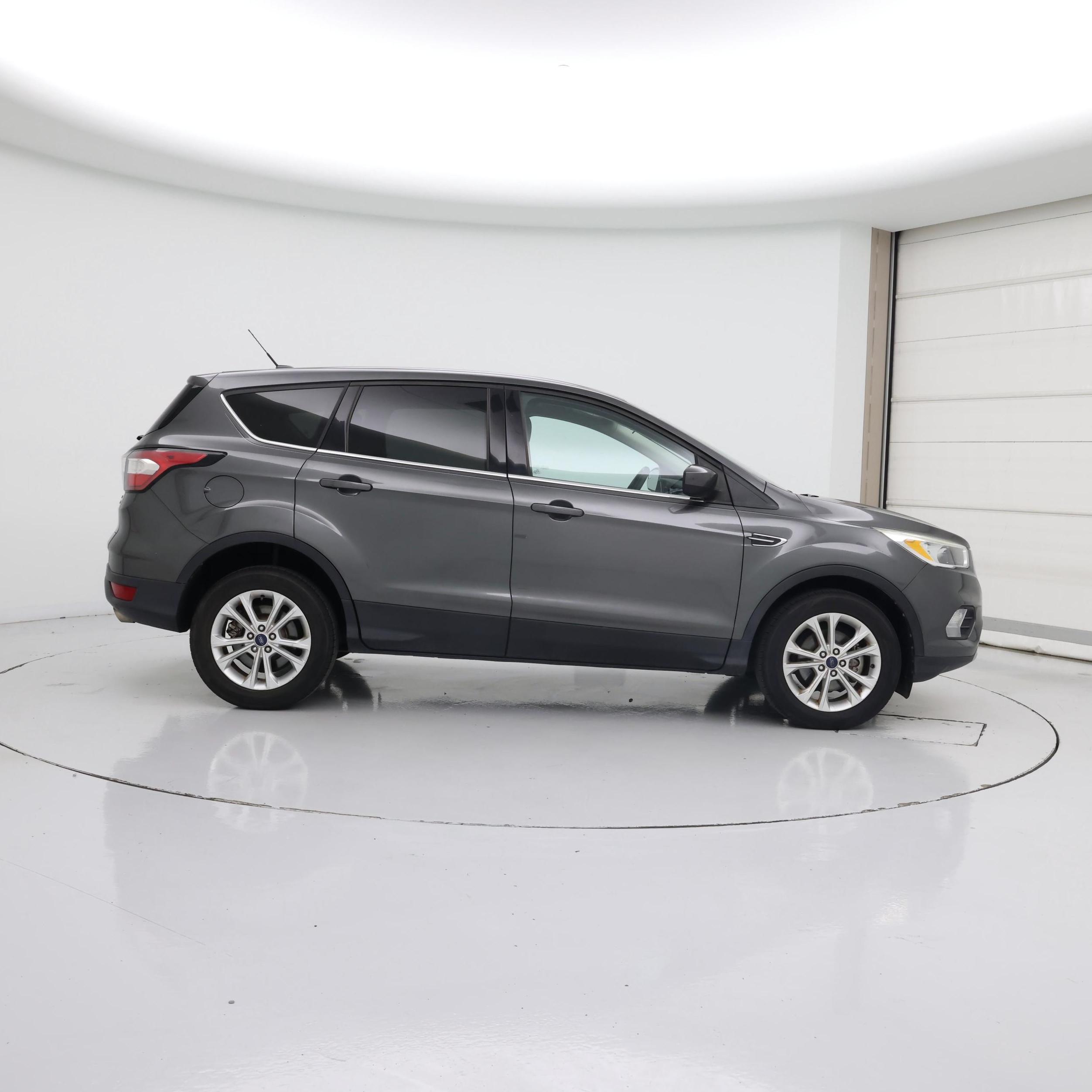 Thumbnail: 2017 Ford Escape - 7