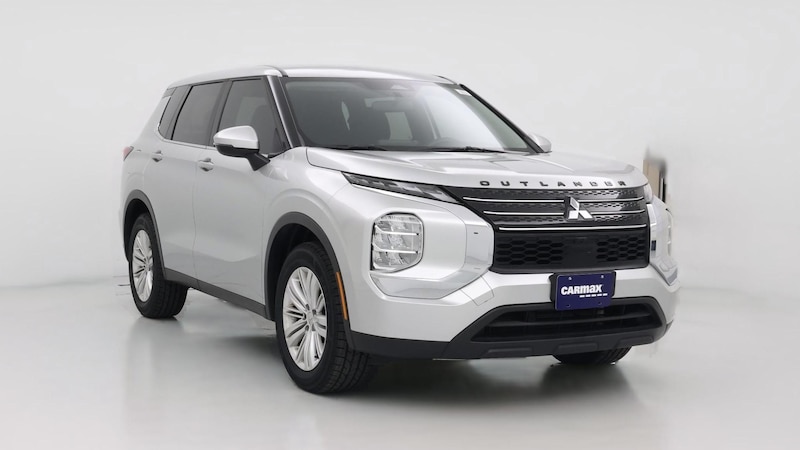 2024 Mitsubishi Outlander ES Hero Image