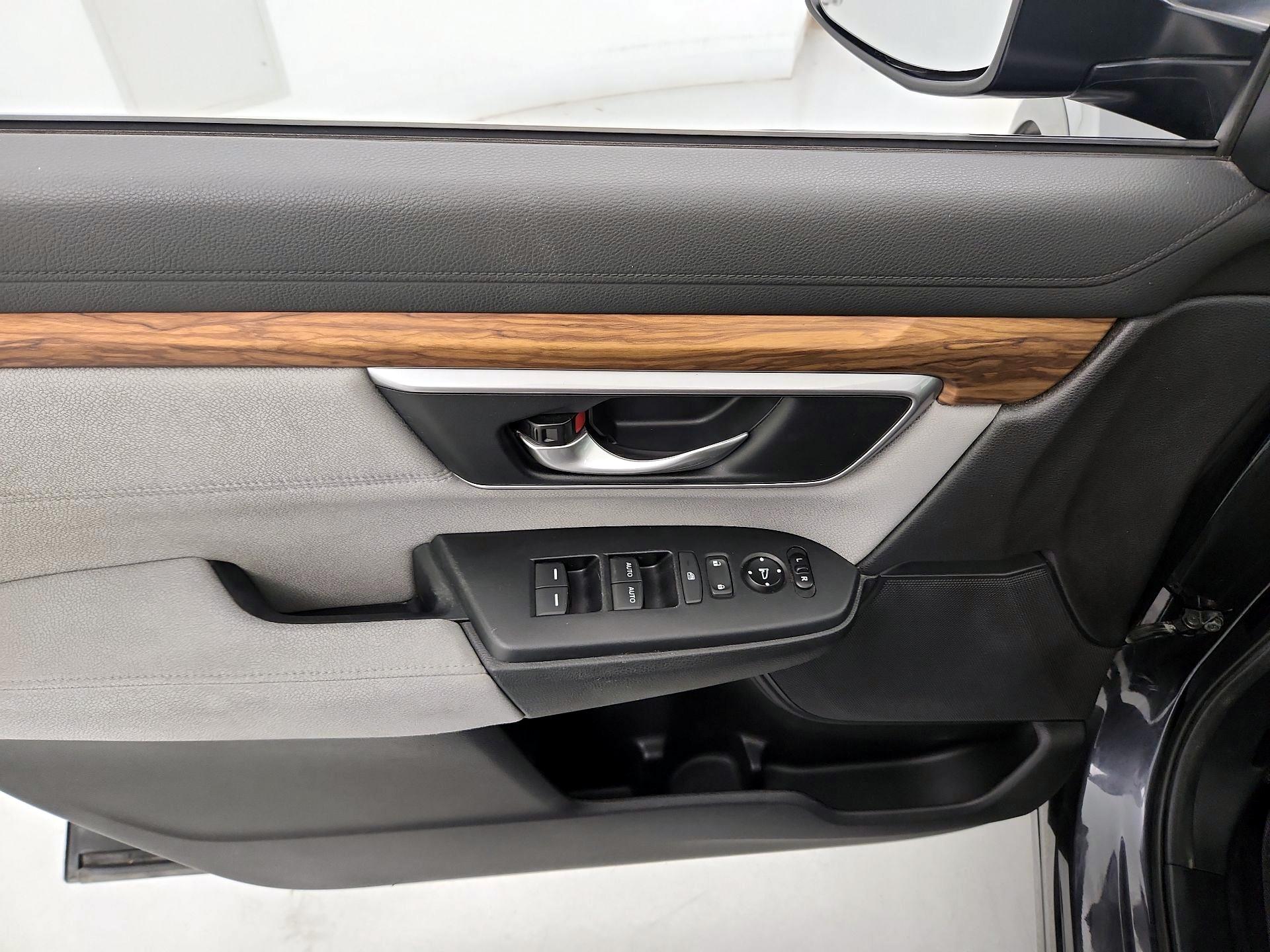 Thumbnail: 2017 Honda CR-V - 12