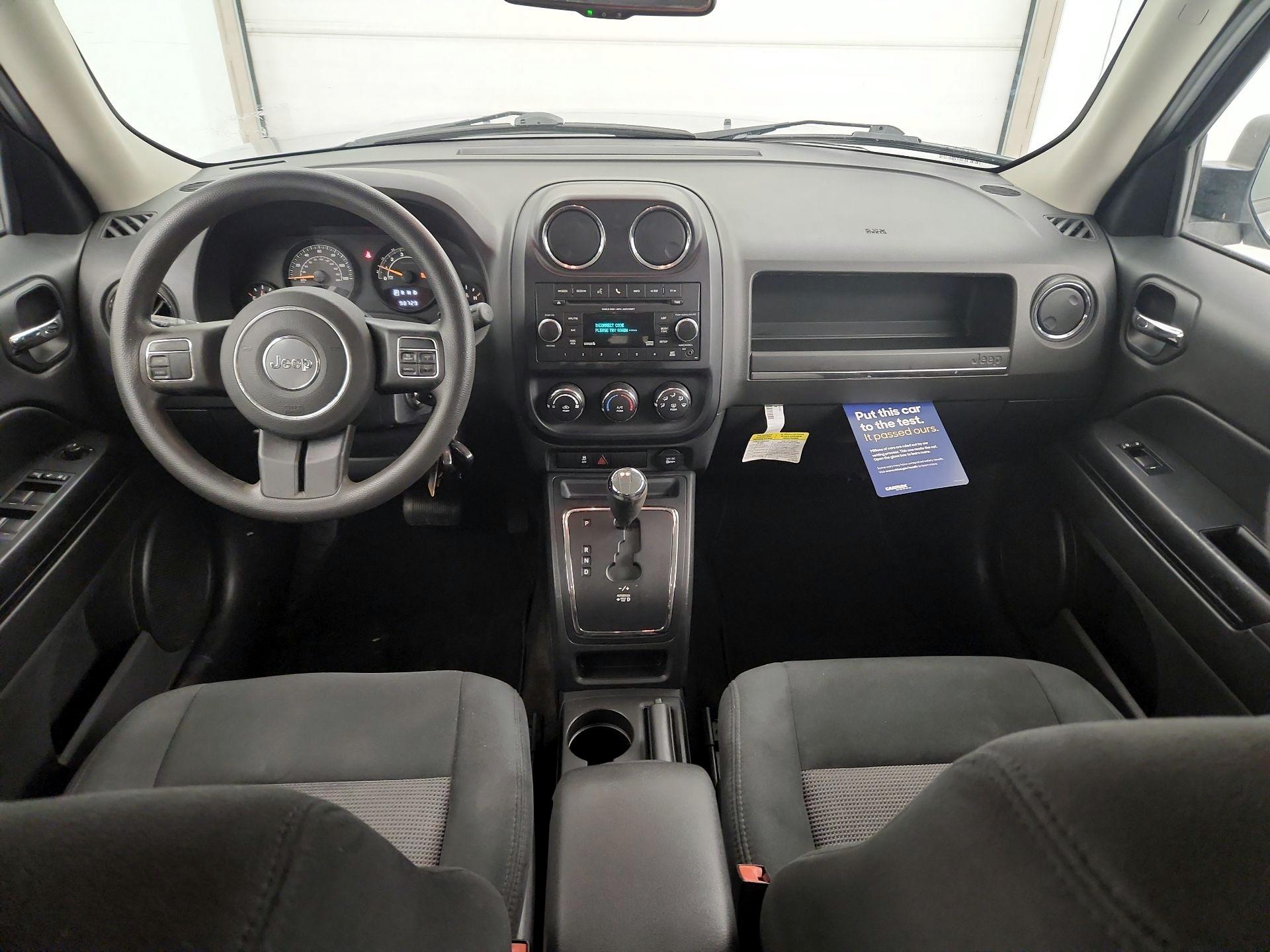Thumbnail: 2014 Jeep Patriot - 9