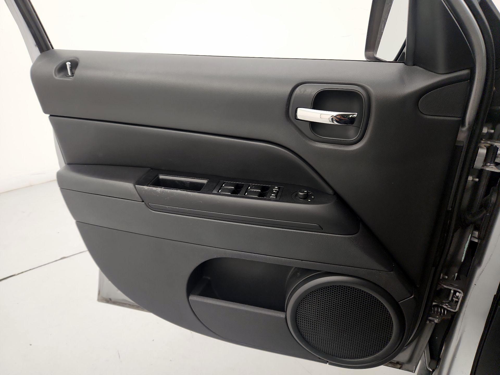 Thumbnail: 2014 Jeep Patriot - 12
