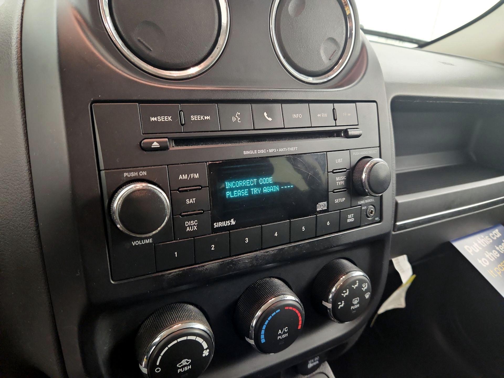 Thumbnail: 2014 Jeep Patriot - 13
