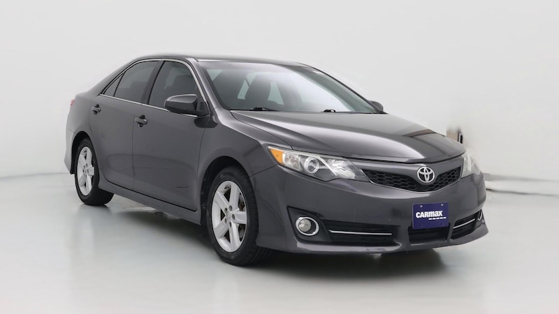 2013 Toyota Camry SE Hero Image