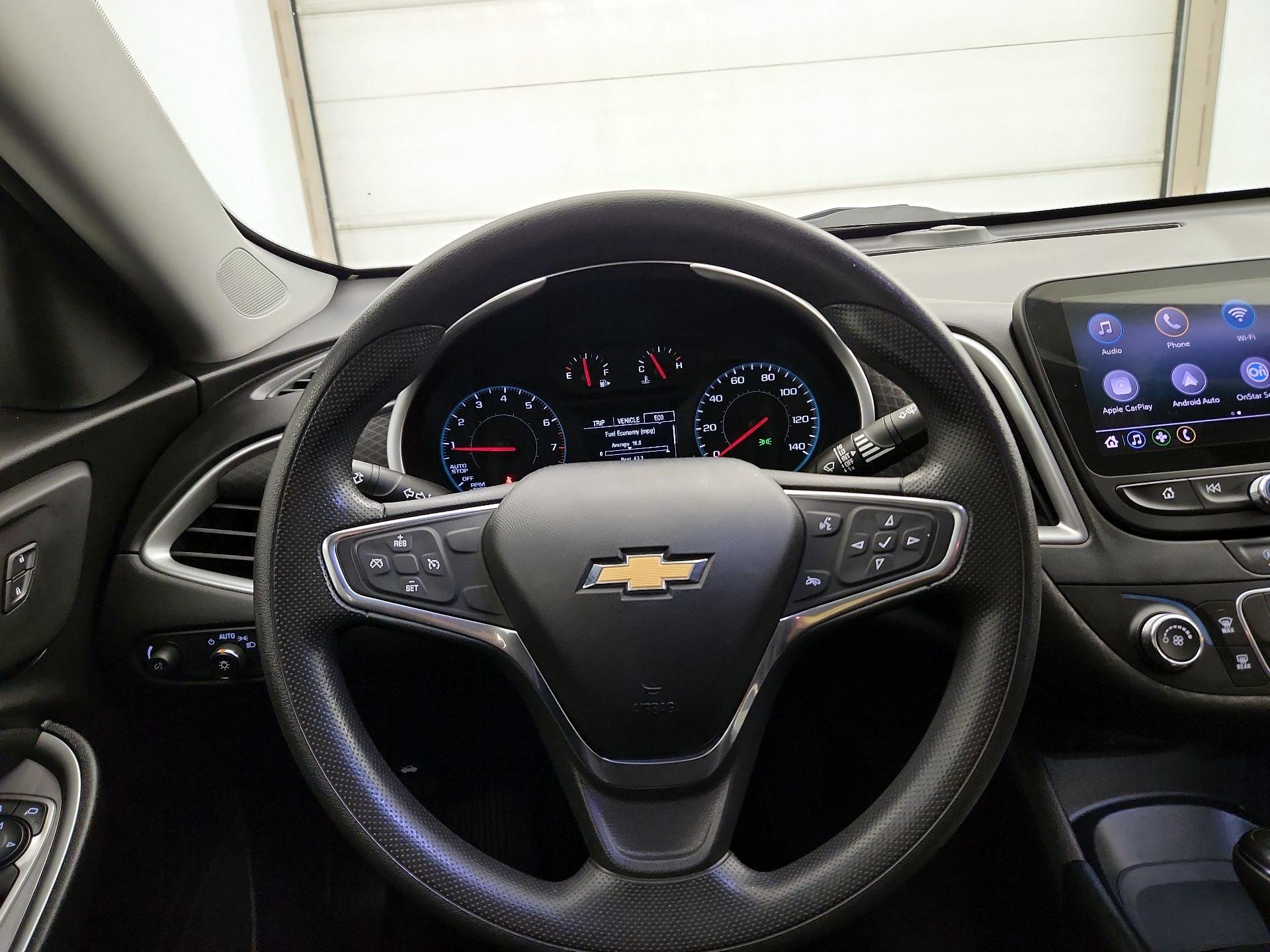 Thumbnail: 2020 Chevrolet Malibu - 10