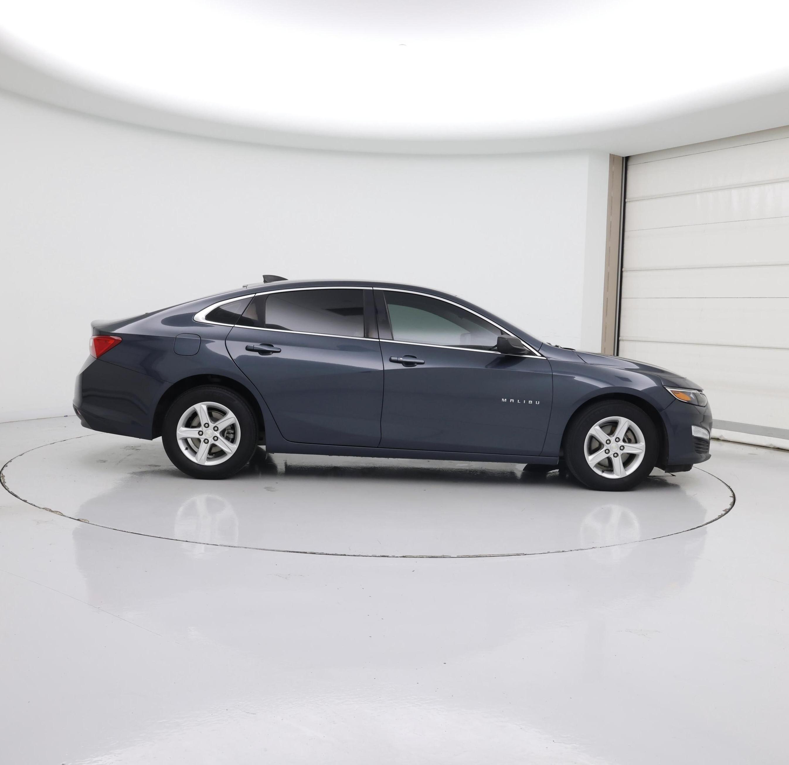 Thumbnail: 2020 Chevrolet Malibu - 7