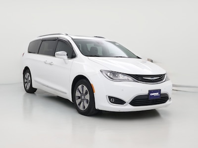 White 2019 Chrysler Pacifica Hybrid Limited