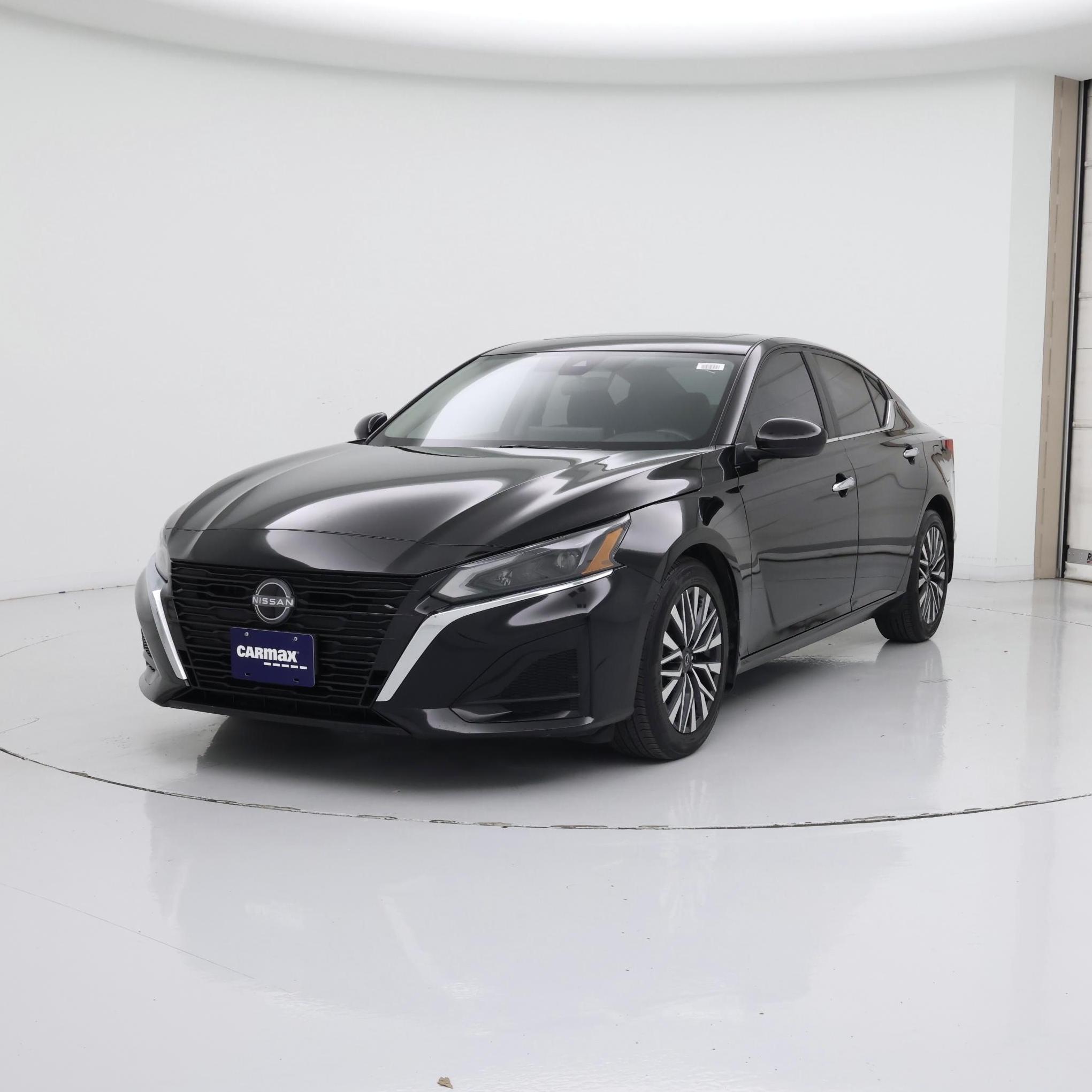Thumbnail: 2023 Nissan Altima - 4