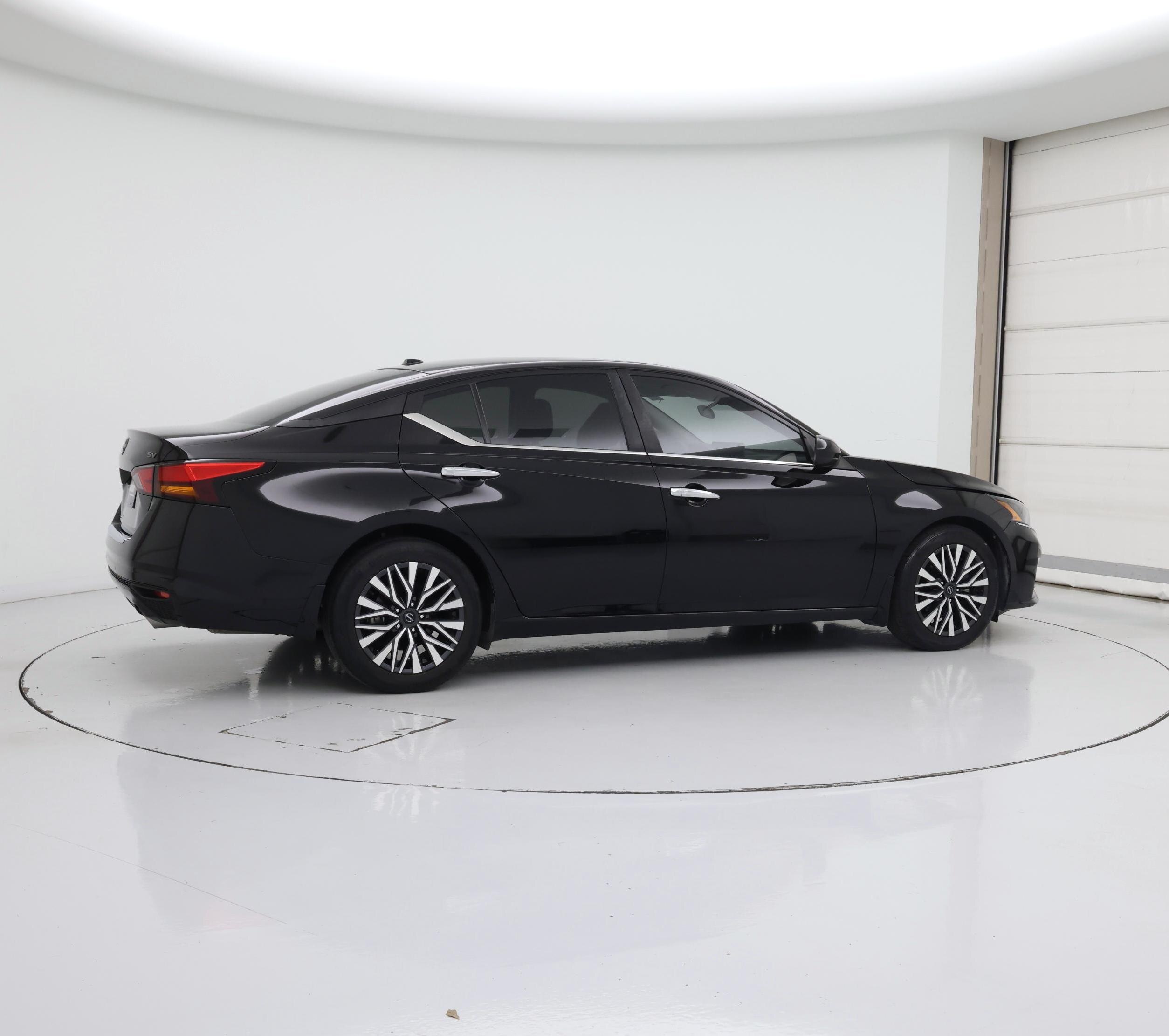 Thumbnail: 2023 Nissan Altima - 8