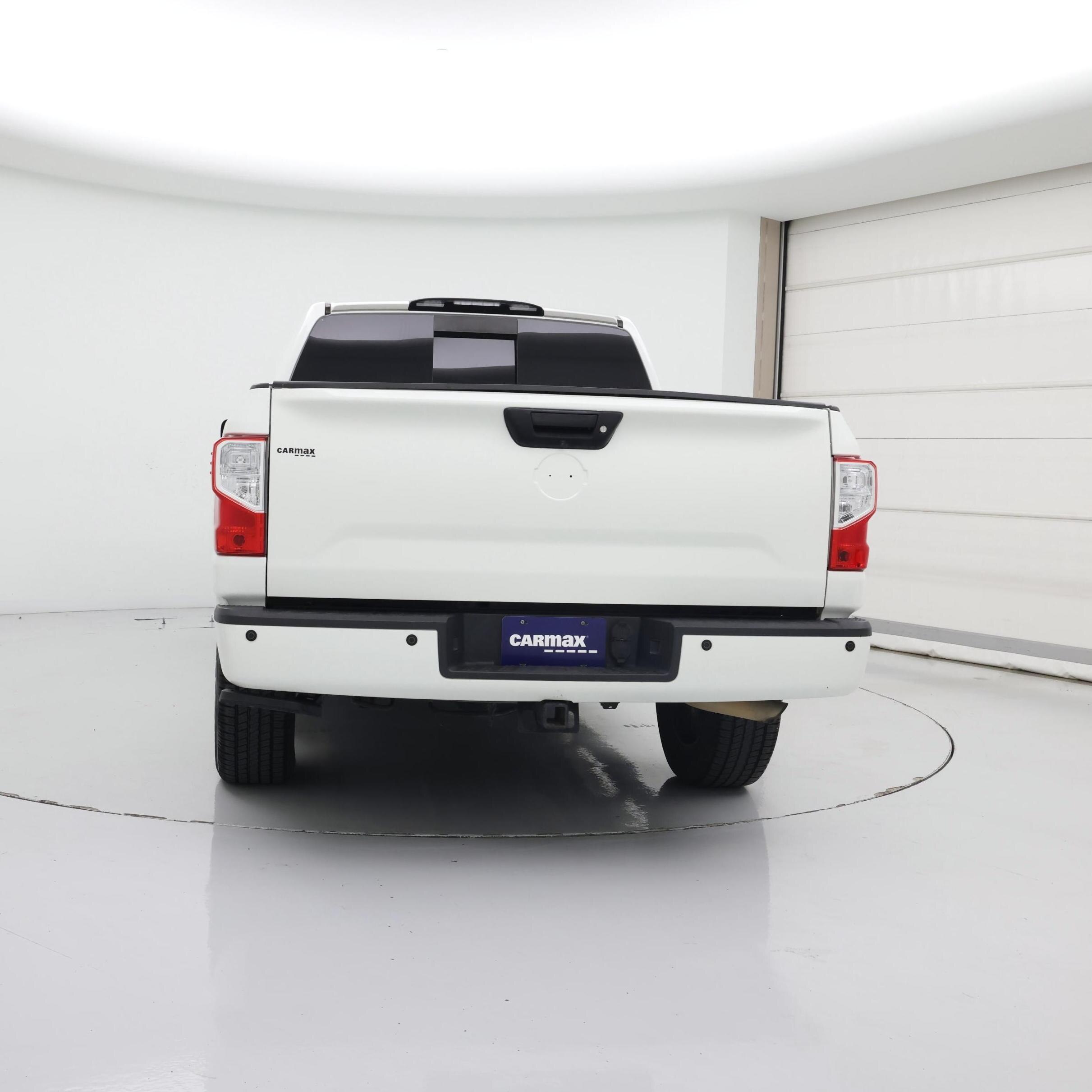 Thumbnail: 2018 Nissan Titan - 6