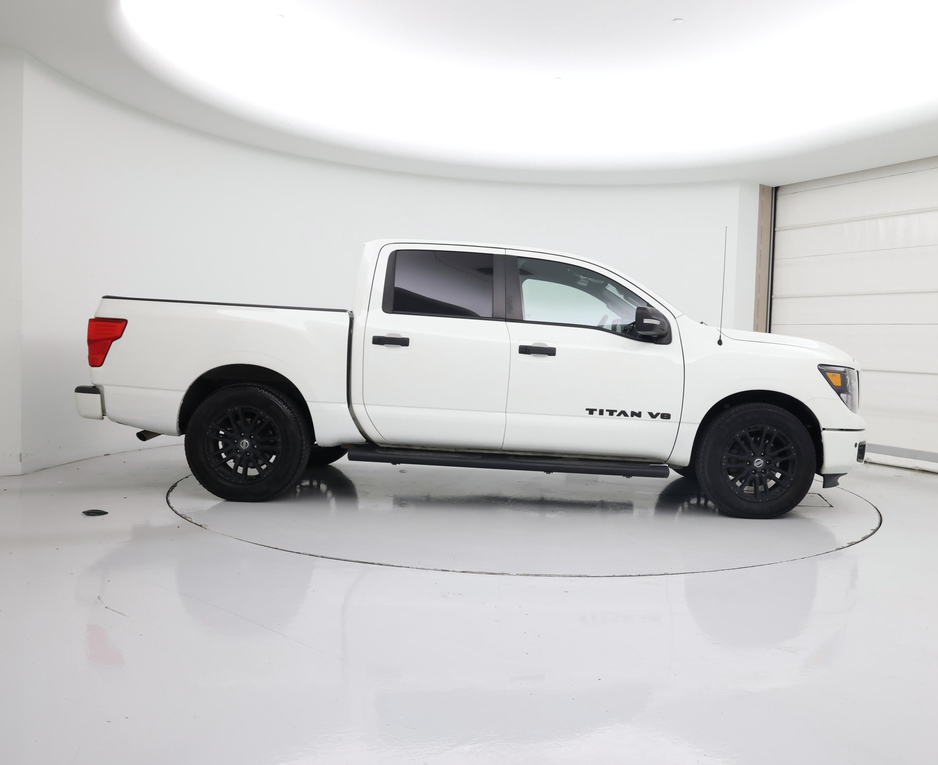Thumbnail: 2018 Nissan Titan - 7