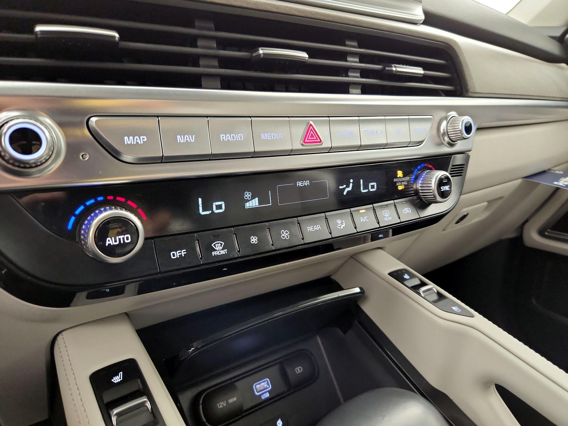 Thumbnail: 2021 Kia Telluride - 17