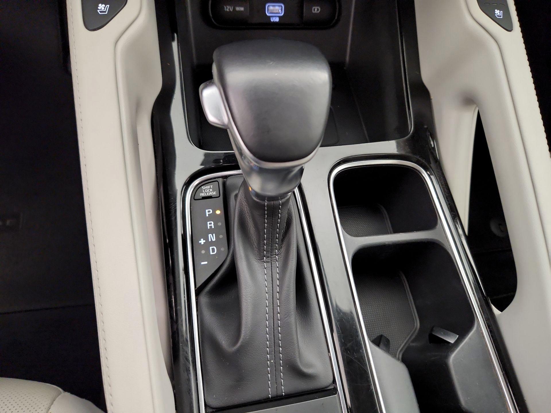 Thumbnail: 2021 Kia Telluride - 18