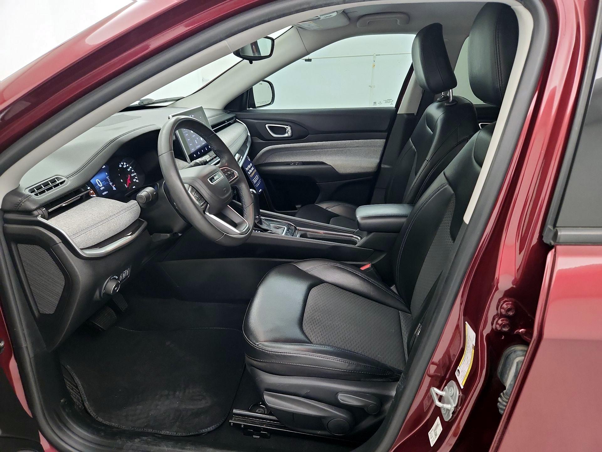 Thumbnail: 2022 Jeep Compass - 11