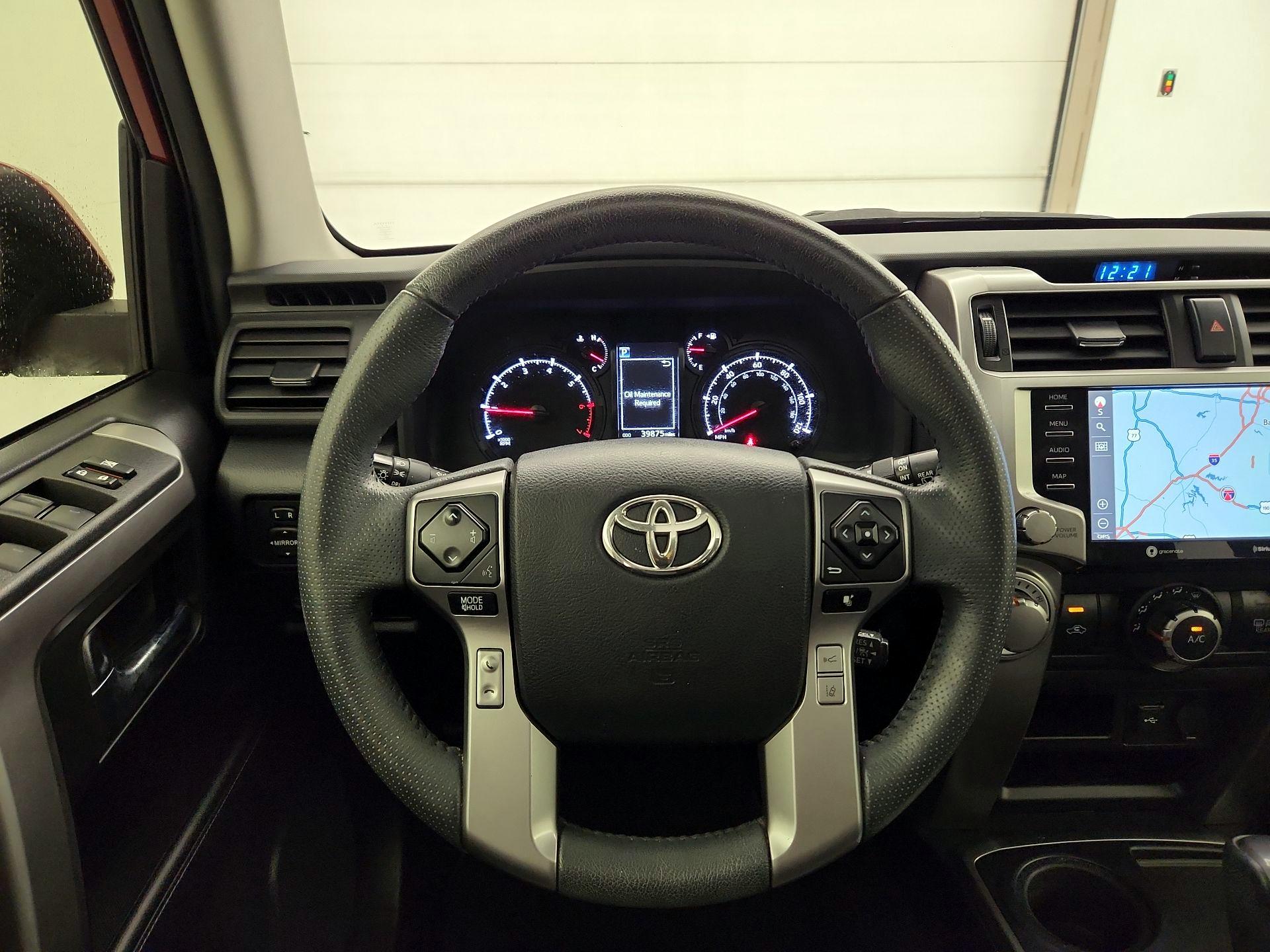 Thumbnail: 2021 Toyota 4Runner - 10