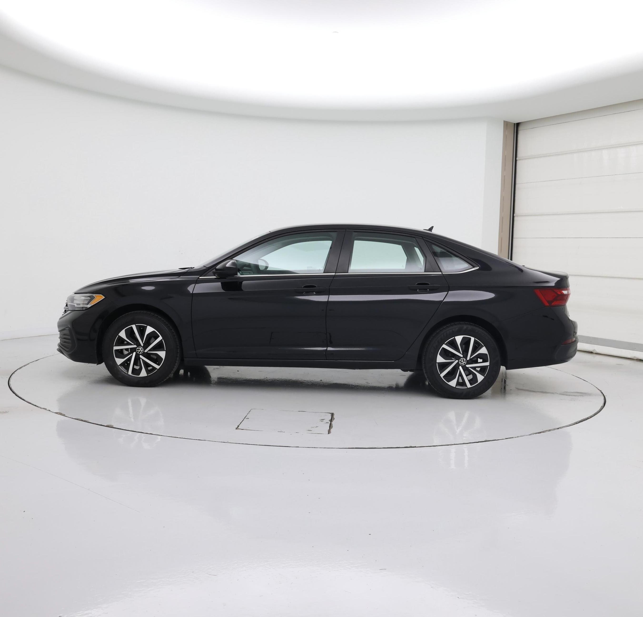 Thumbnail: 2022 Volkswagen Jetta - 3