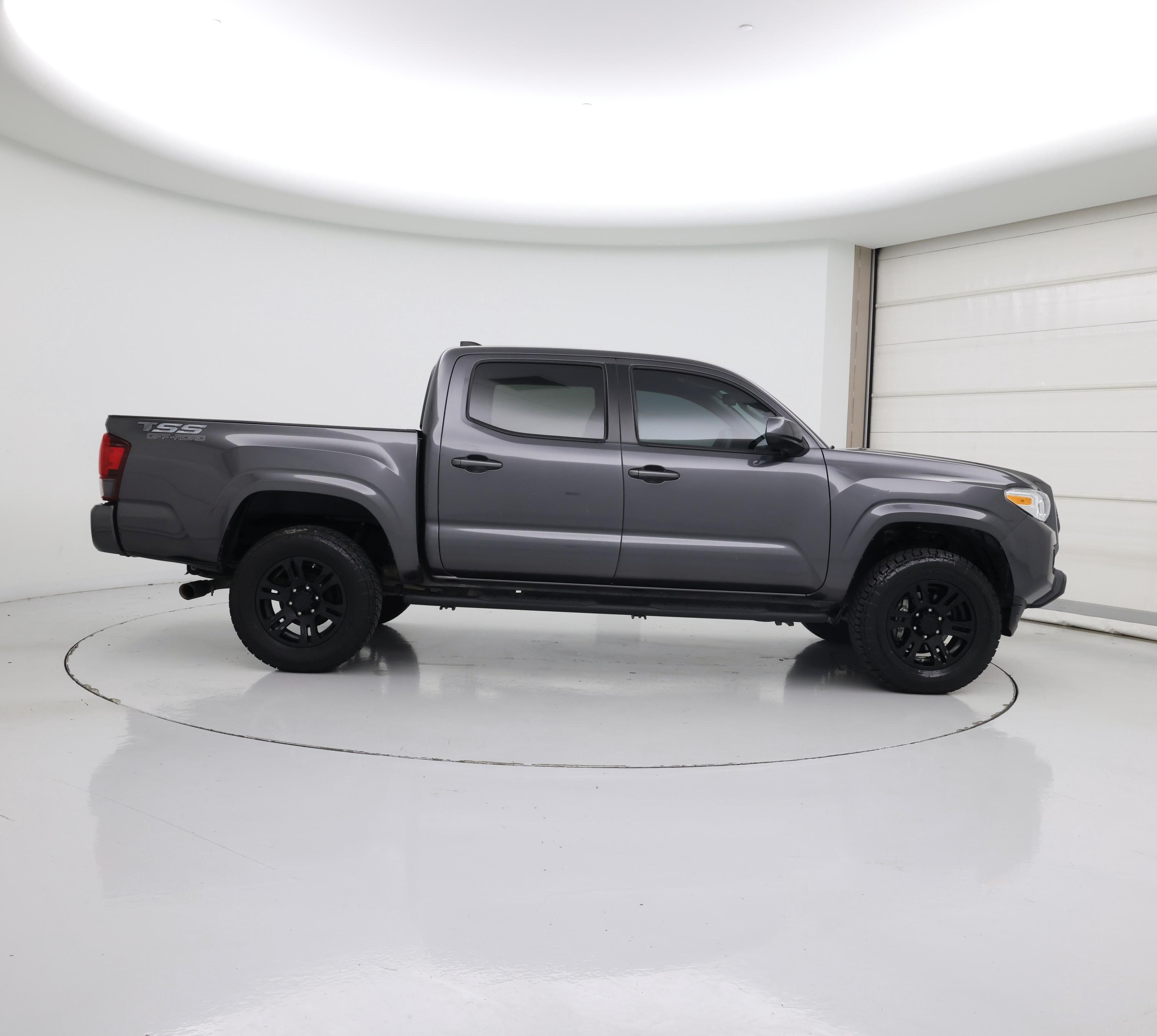 Thumbnail: 2022 Toyota Tacoma - 7