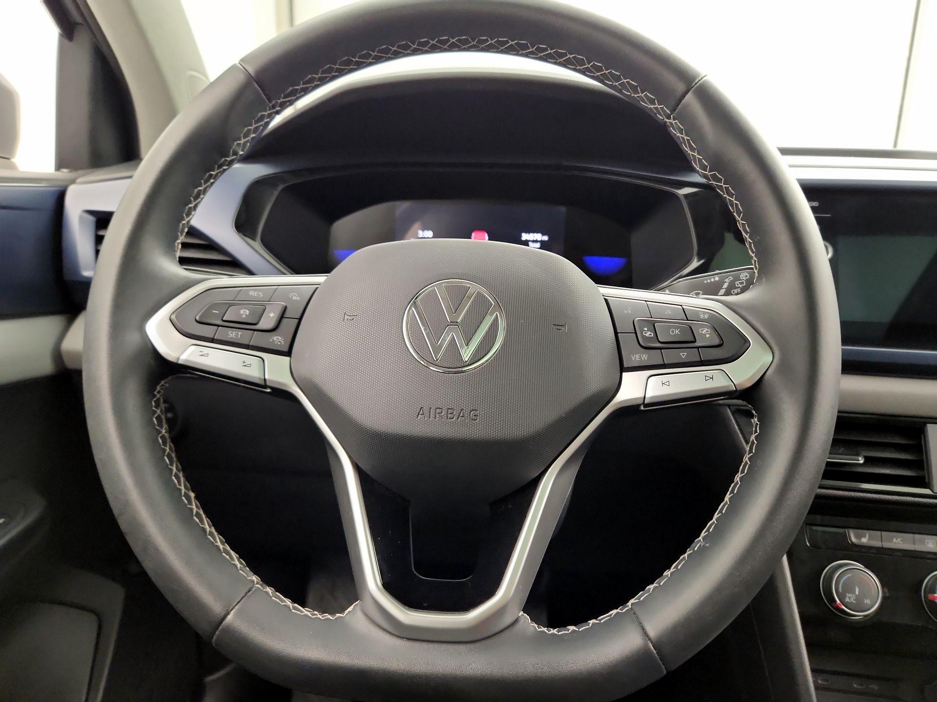 Thumbnail: 2023 Volkswagen Taos - 10