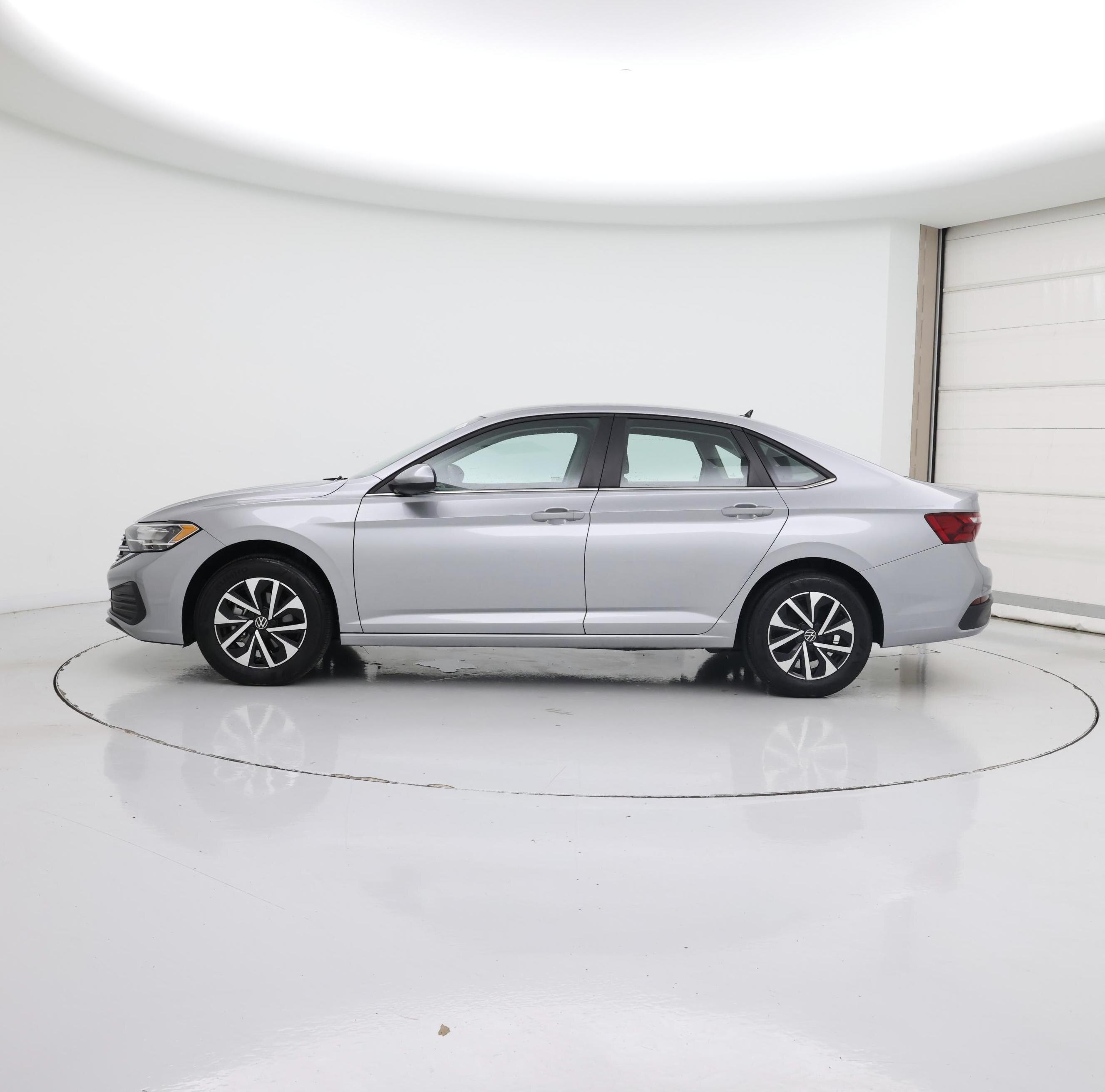 Thumbnail: 2023 Volkswagen Jetta - 3